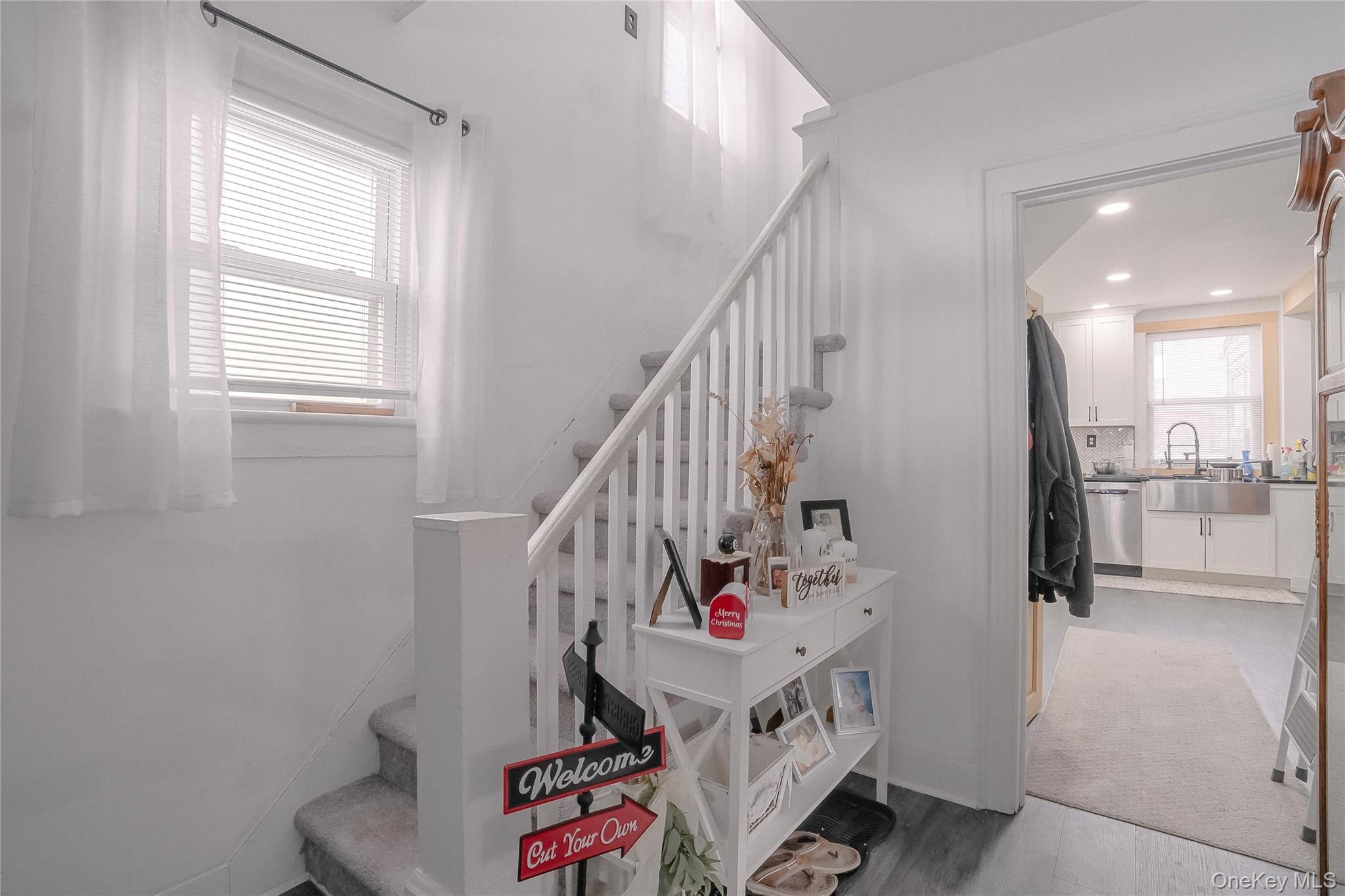 #4 photo, 75 S Robinson Avenue, Newburgh , NY 12550