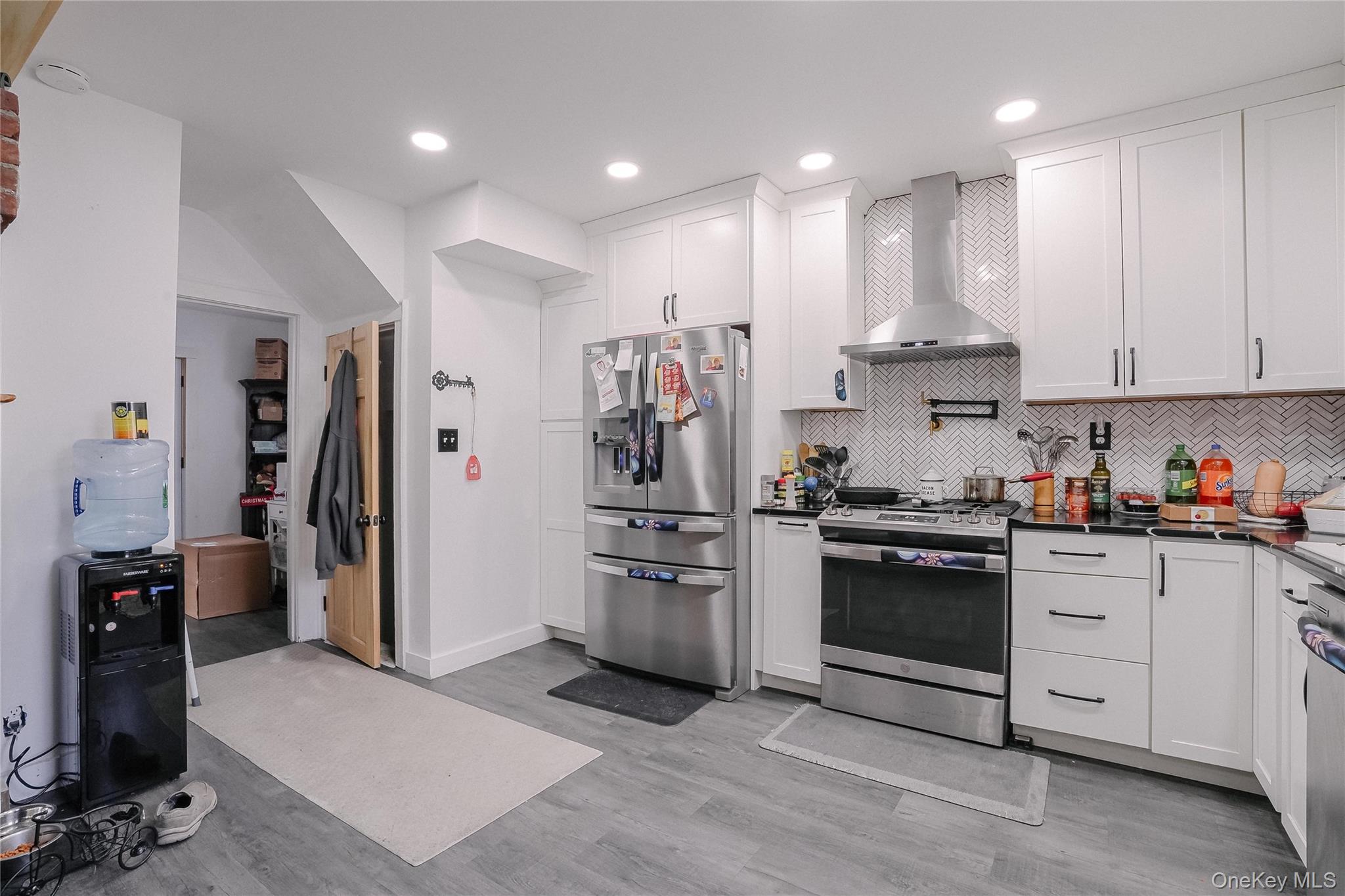 #8 photo, 75 S Robinson Avenue, Newburgh , NY 12550