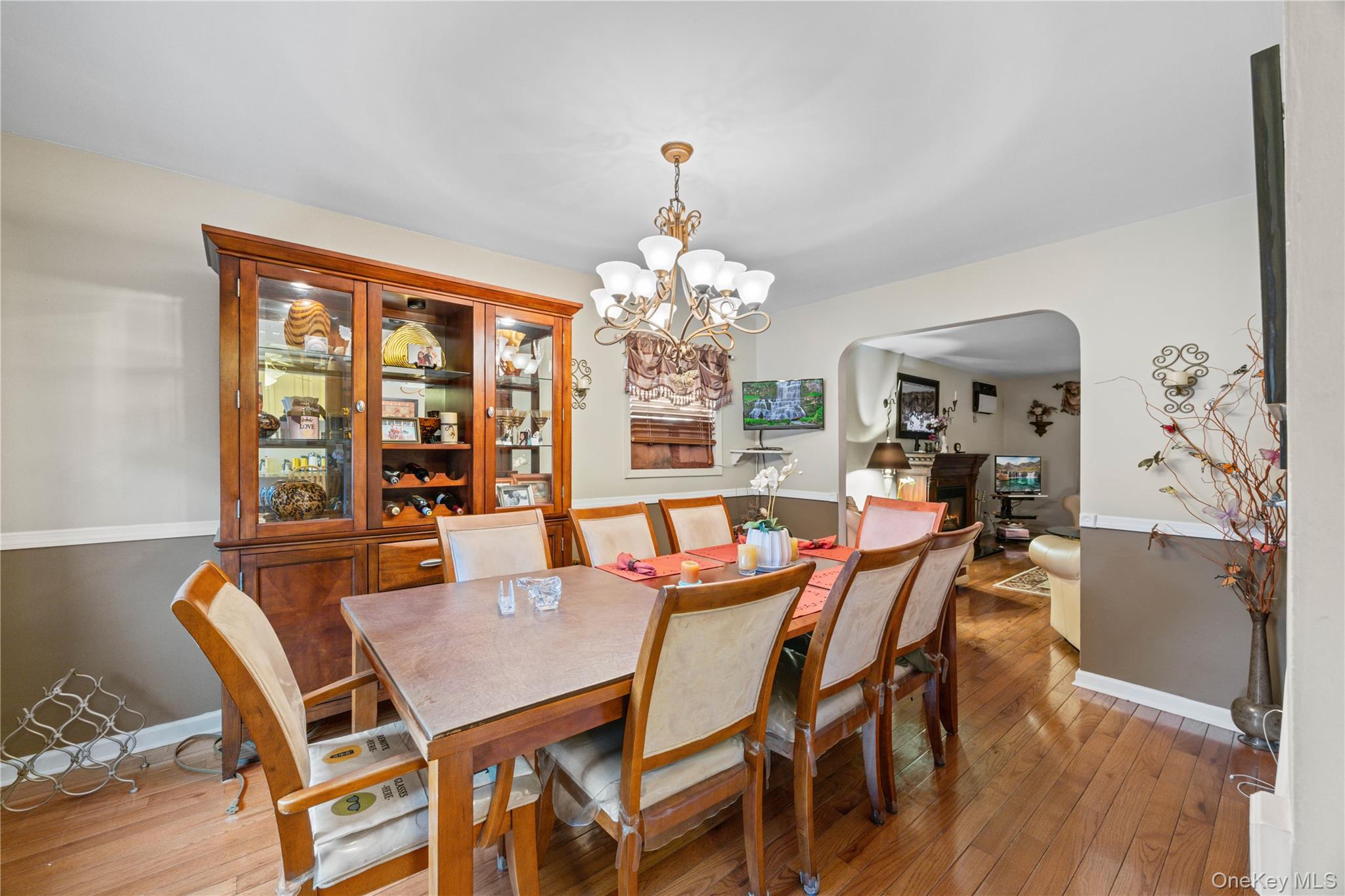 #10 photo, 2004 Bogart Avenue, Bronx , NY 10462