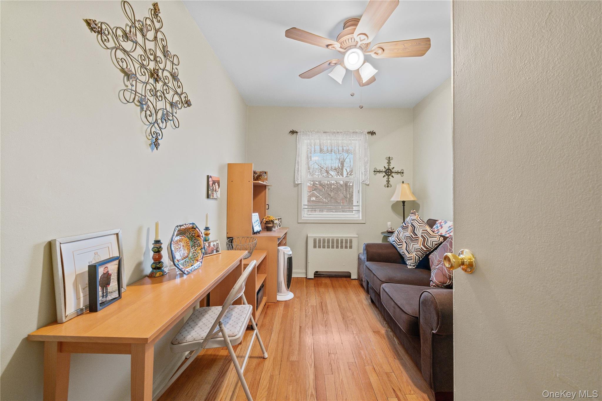 #17 photo, 2004 Bogart Avenue, Bronx , NY 10462