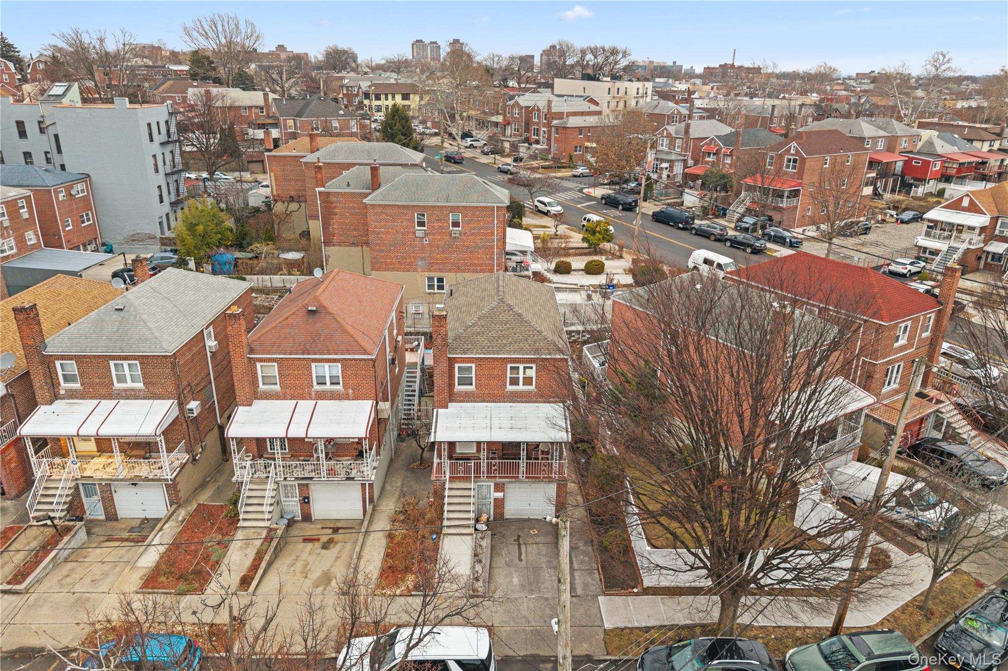 #2 photo, 2004 Bogart Avenue, Bronx , NY 10462