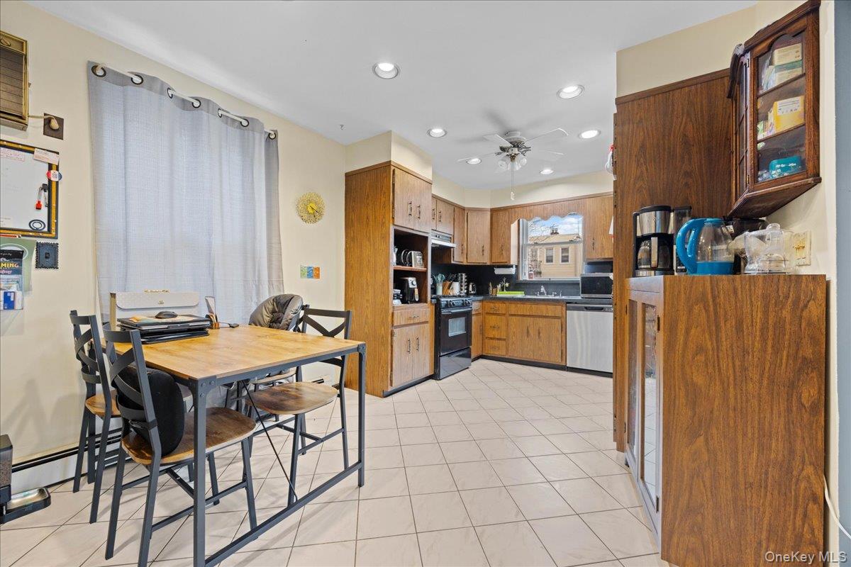 #18 photo, 21-51 48th Street, Куинс ‖ Astoria , NY 11105