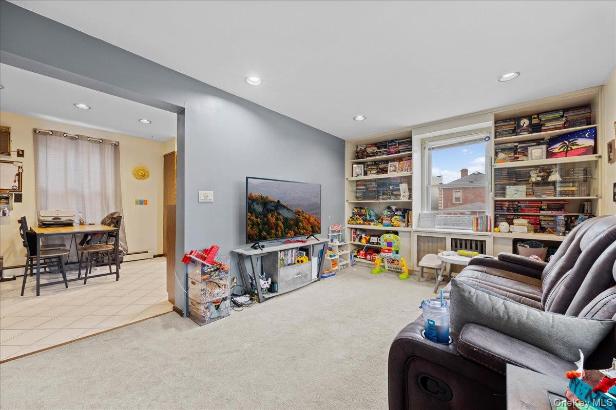 #19 photo, 21-51 48th Street, Куинс ‖ Astoria , NY 11105