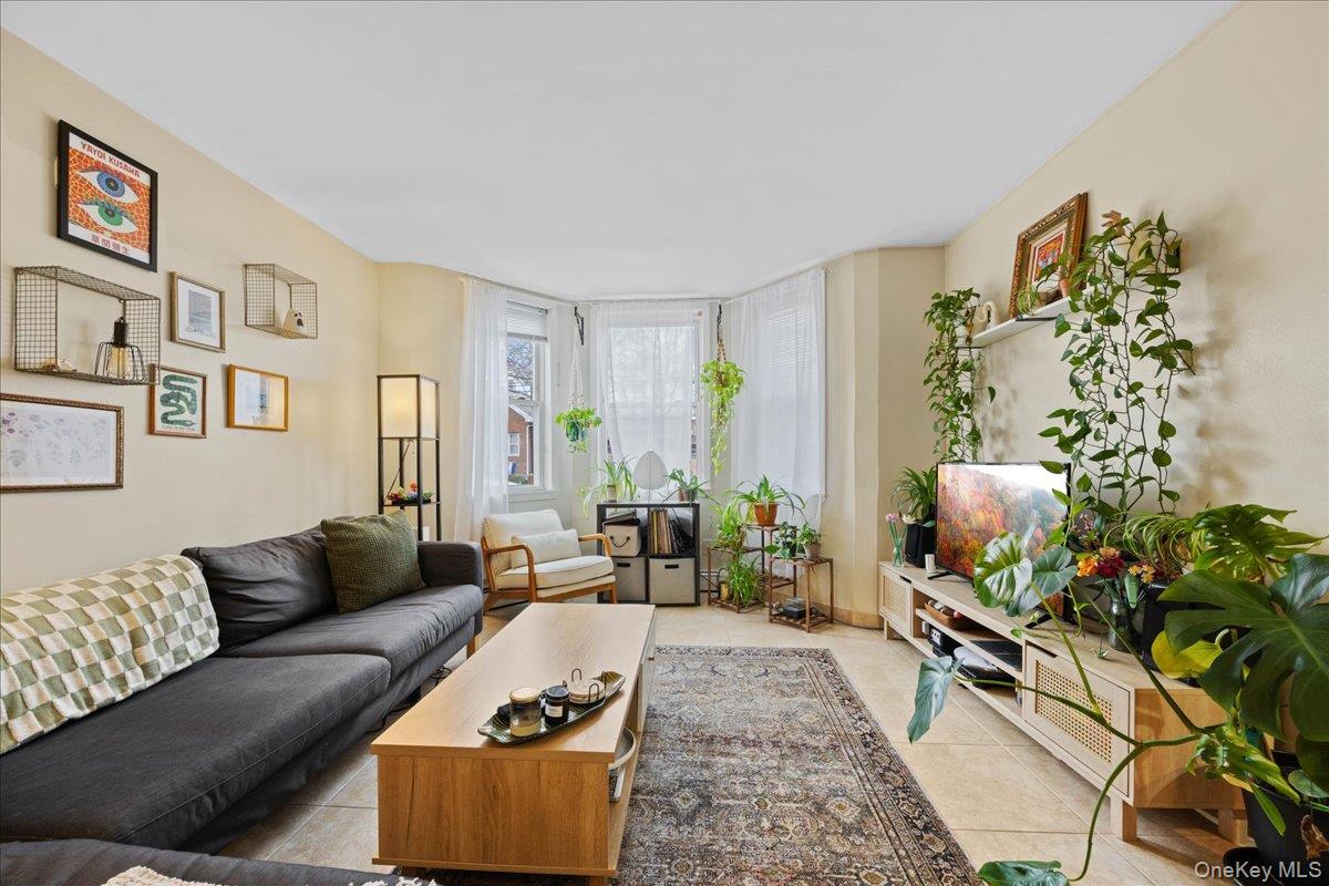 #5 photo, 21-51 48th Street, Куинс ‖ Astoria , NY 11105