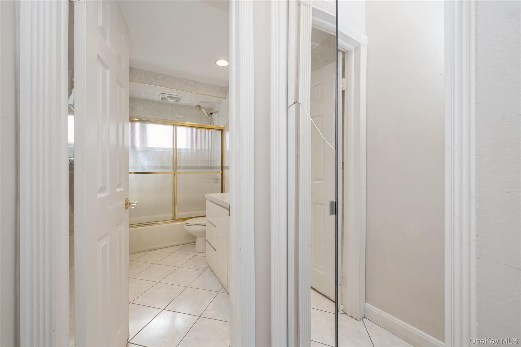 #17 photo, 2768 Wilson Avenue, 长岛 Bellmore , NY 11710