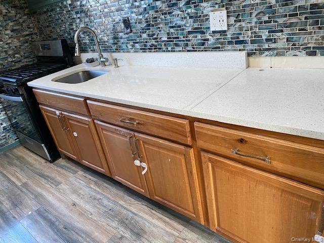 #9 photo, 255-25 74th Avenue, Glen Oaks , NY 11004