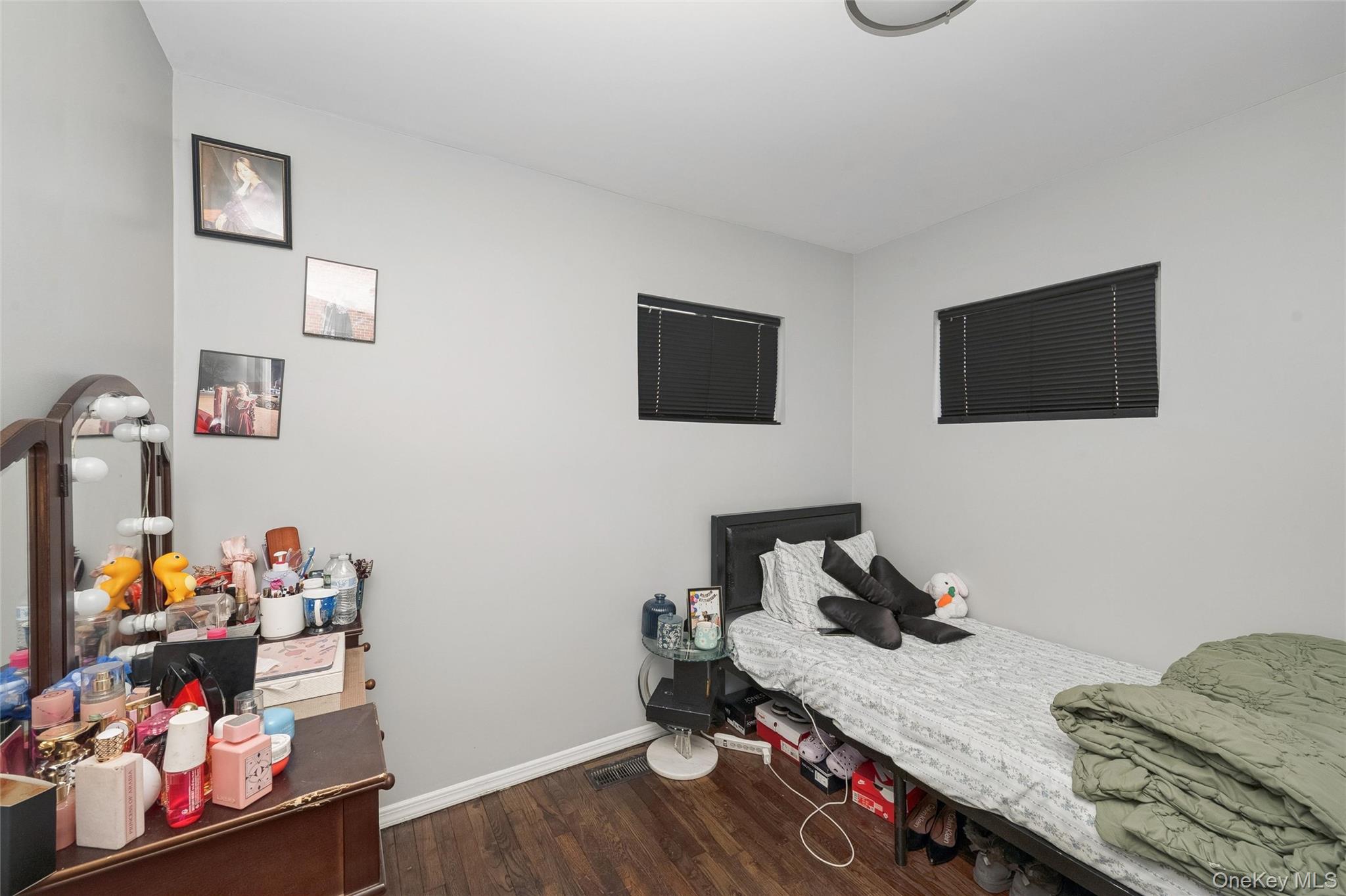 #8 photo, 31 21st Avenue, Bay Shore , NY 11706