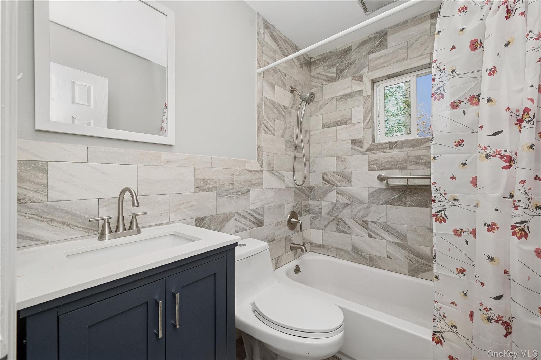 #9 photo, 31 21st Avenue, Bay Shore , NY 11706