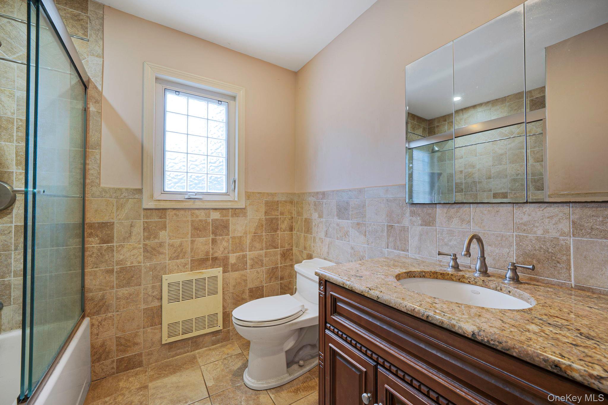 #15 photo, 86 Silber Avenue, Bethpage , NY 11714