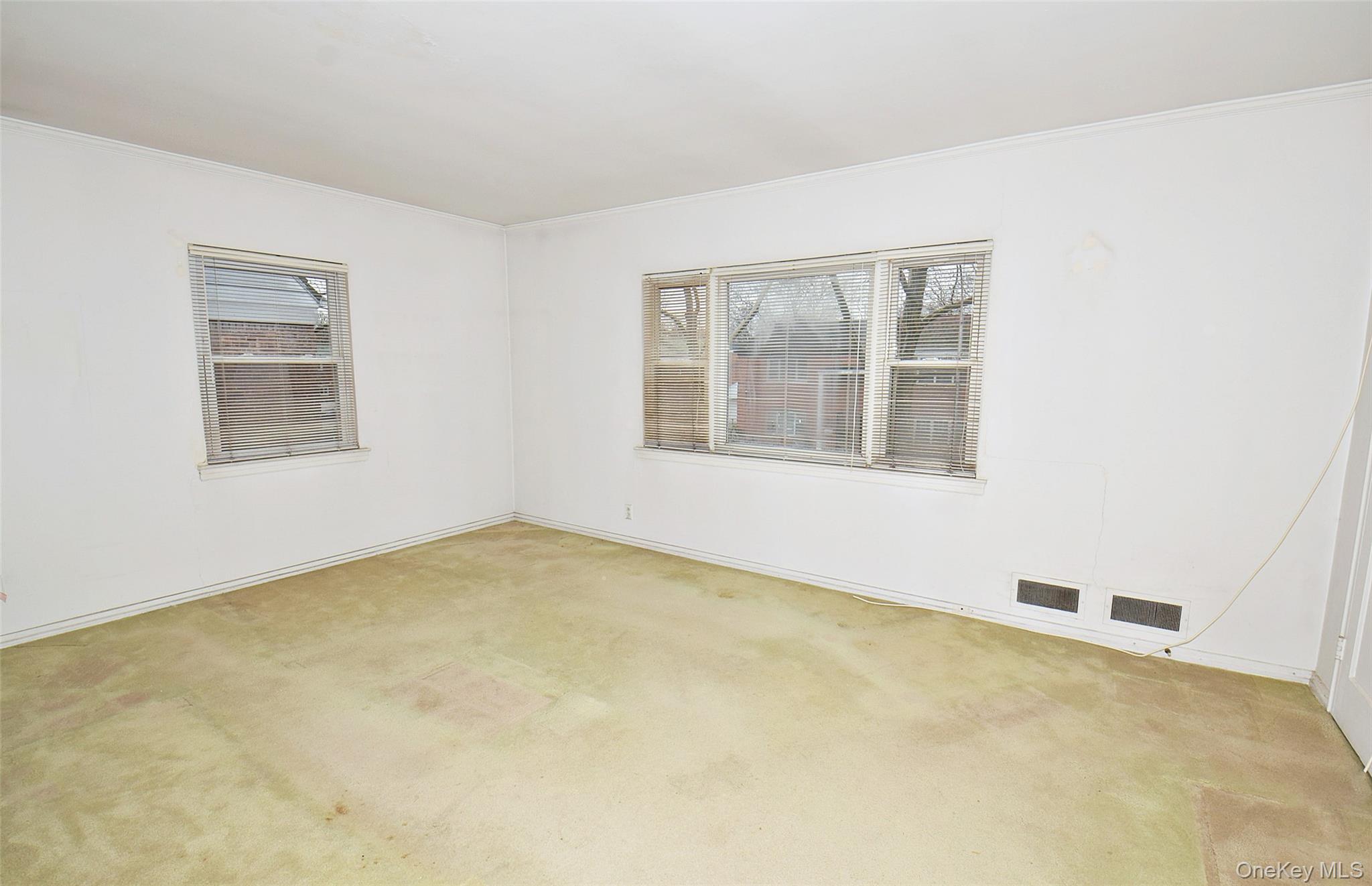 #14 photo, 7516 197th Street, קווינס Fresh Meadows , NY 11366