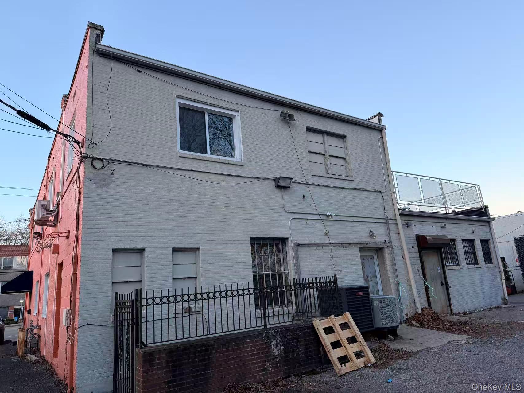 #3 photo, 400 Northern Boulevard, ناسو Great Neck , NY 11021