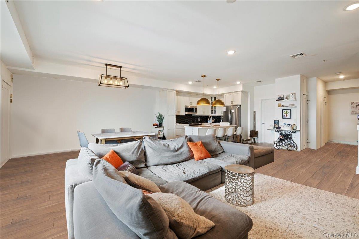 #6 photo, 422 Marina Pointe Drive, East Rockaway , NY 11518