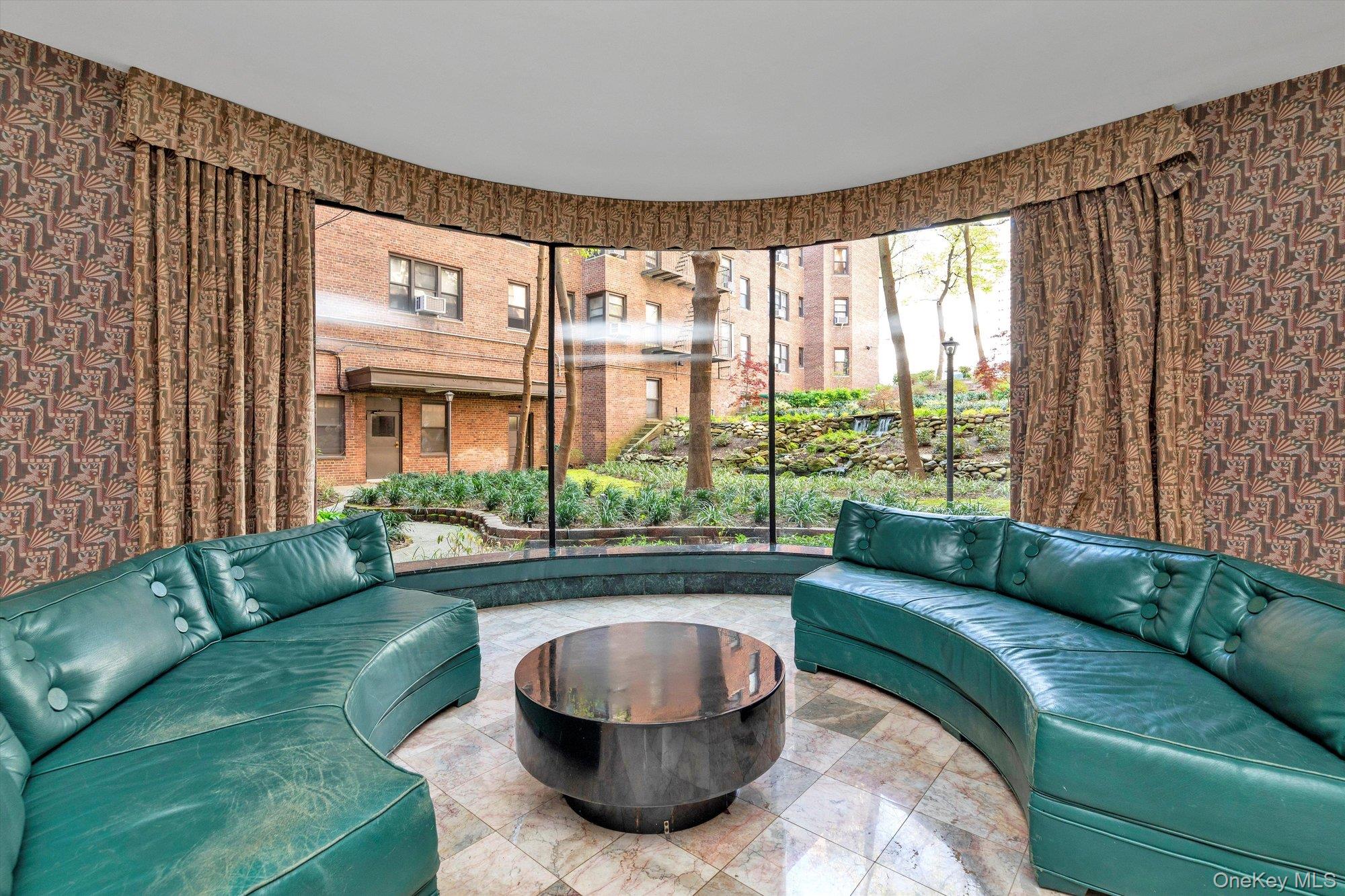 #16 photo, 69-10 Yellowstone Boulevard, Forest Hills , NY 11375