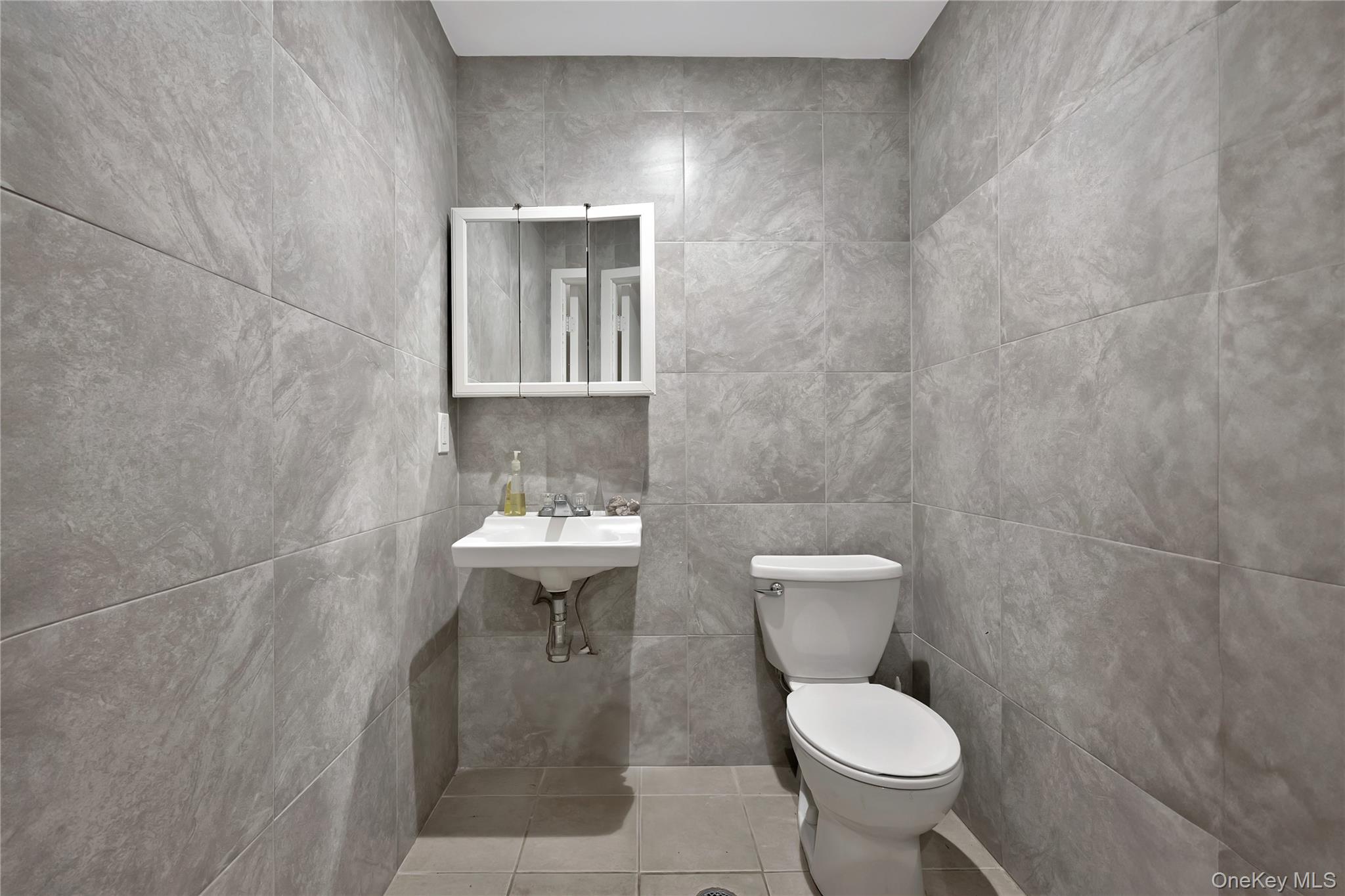 #13 photo, 143-11 Willets Point Boulevard, 皇后区 Whitestone , NY 11357