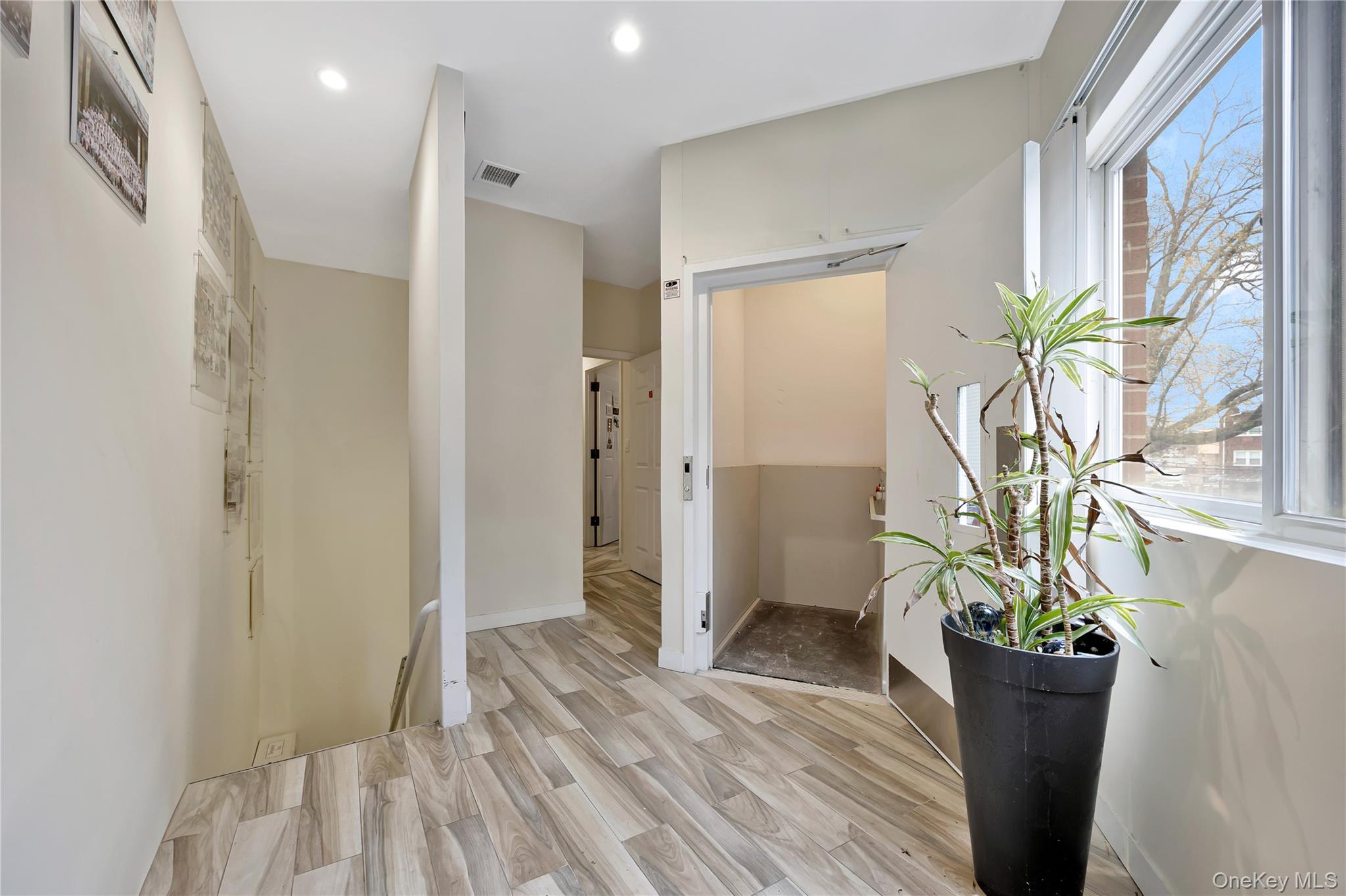 #3 photo, 143-11 Willets Point Boulevard, 皇后区 Whitestone , NY 11357