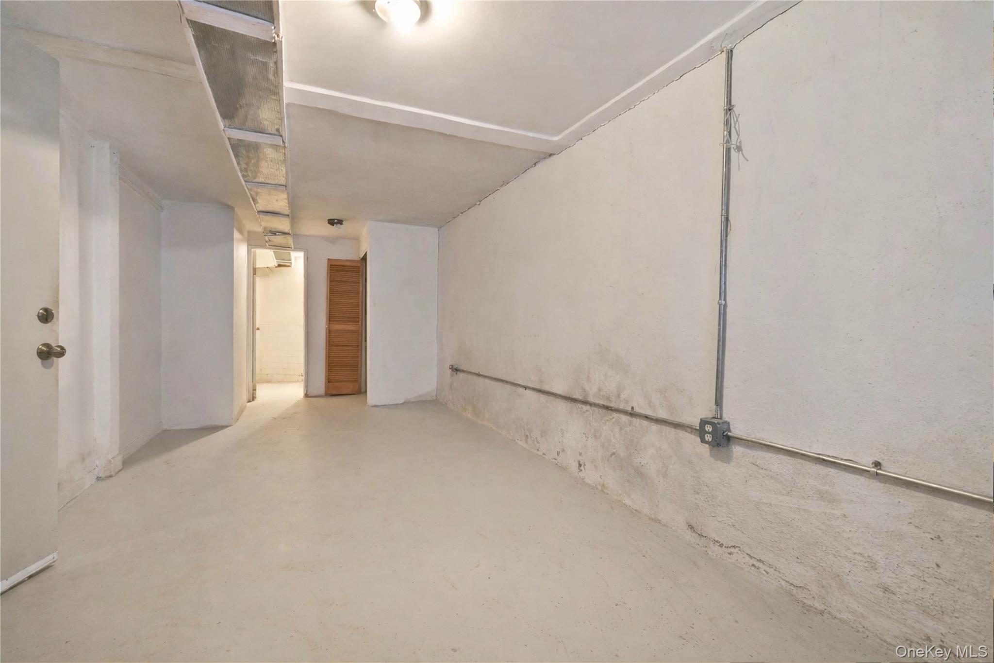 #15 photo, 6340 Fresh Pond Road, Ridgewood , NY 11385