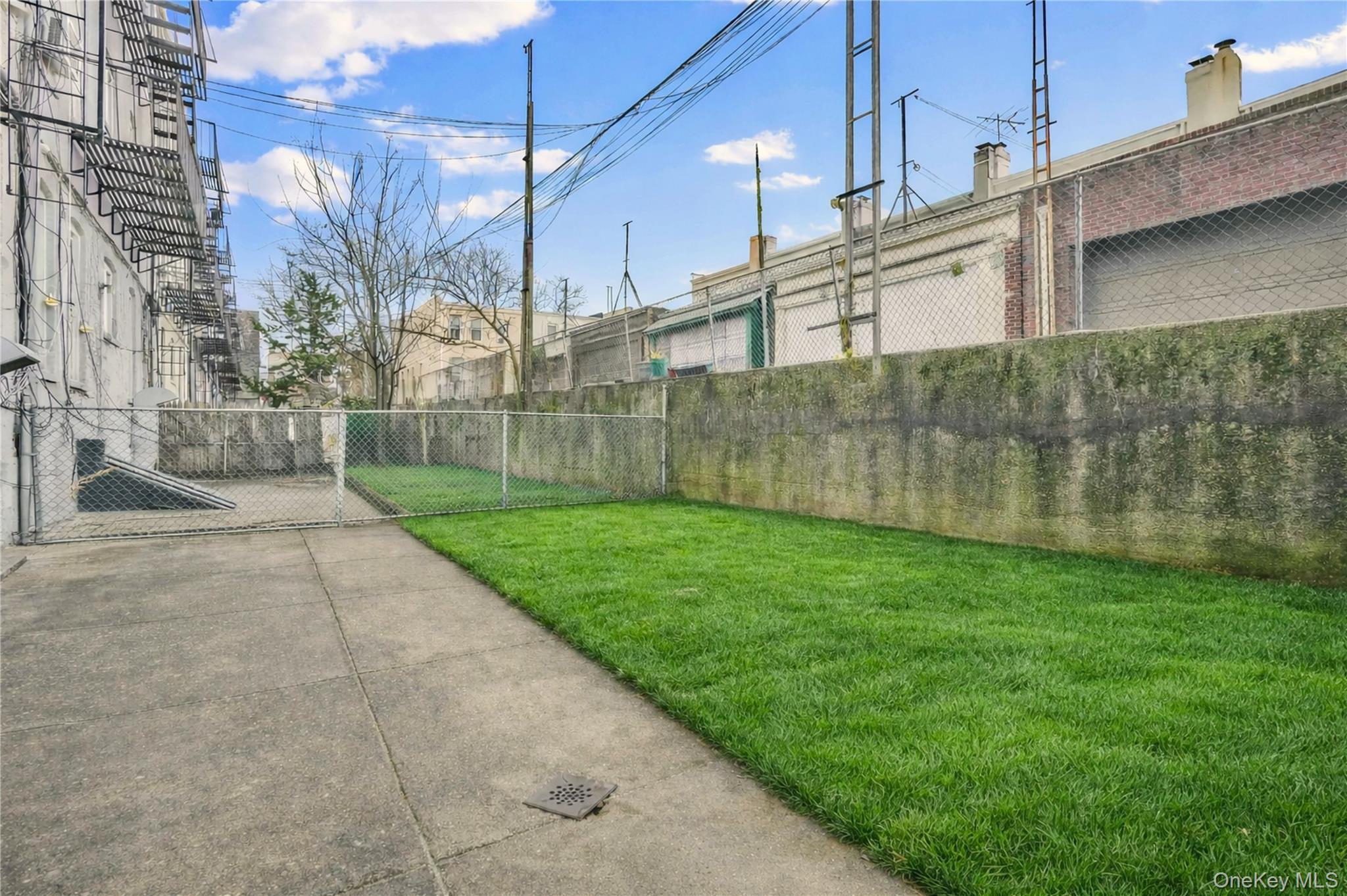 #19 photo, 6340 Fresh Pond Road, Ridgewood , NY 11385