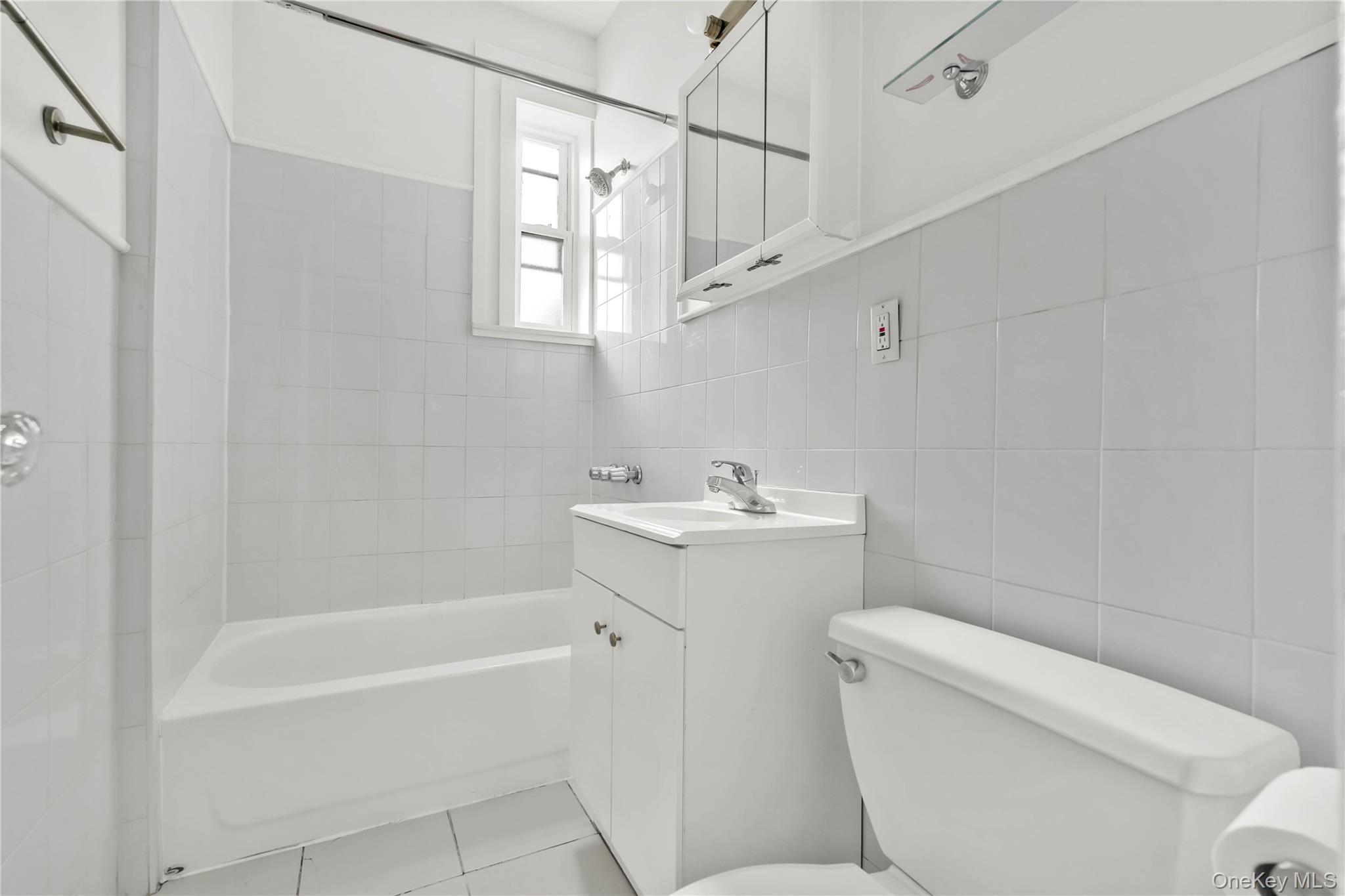 #7 photo, 6340 Fresh Pond Road, Ridgewood , NY 11385