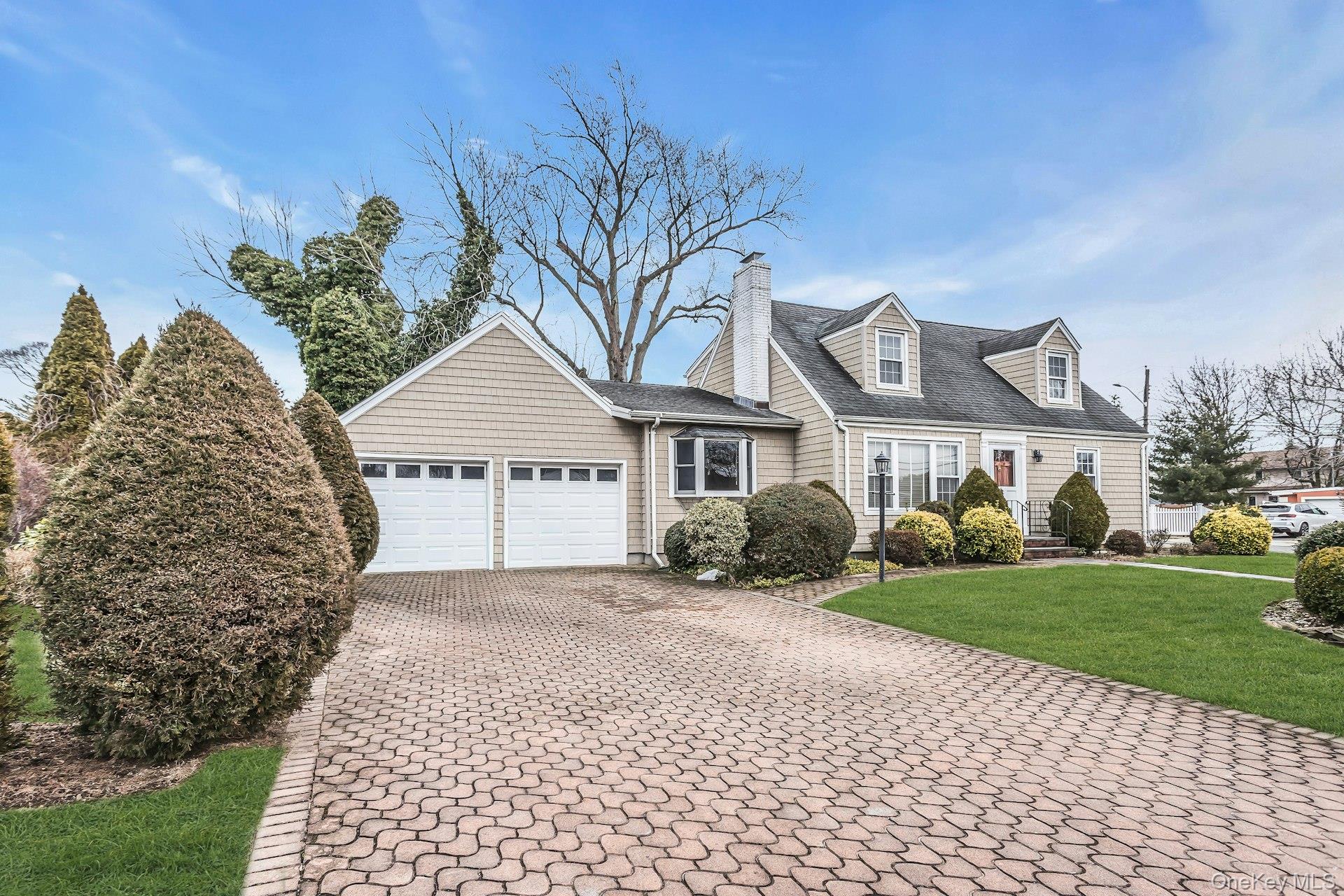 #3 photo, 26 Bayview Avenue, Massapequa , NY 11758