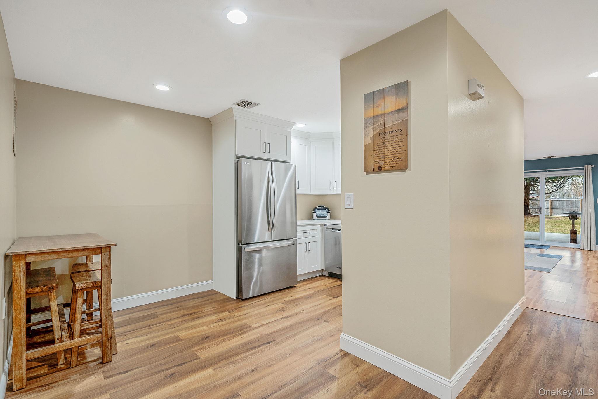 #16 photo, 103 Northwood Court, Bayport , NY 11705