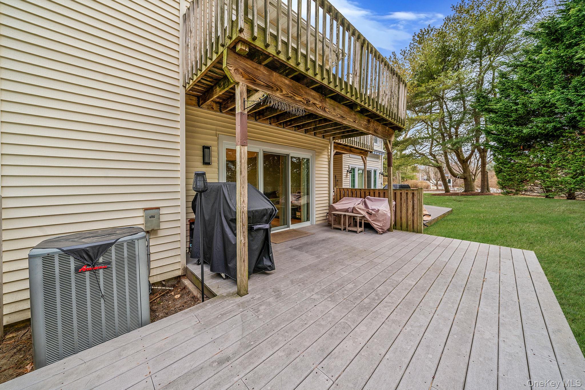 #4 photo, 103 Northwood Court, Bayport , NY 11705