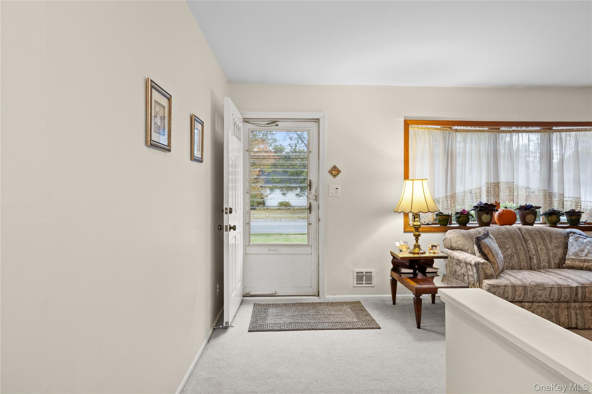 #3 photo, 144 Cedar Road, سوفولك East Northport , NY 11731