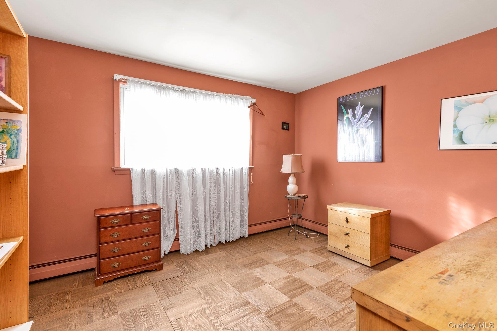 #10 photo, 8 Straight Lane, 长岛 Levittown , NY 11756