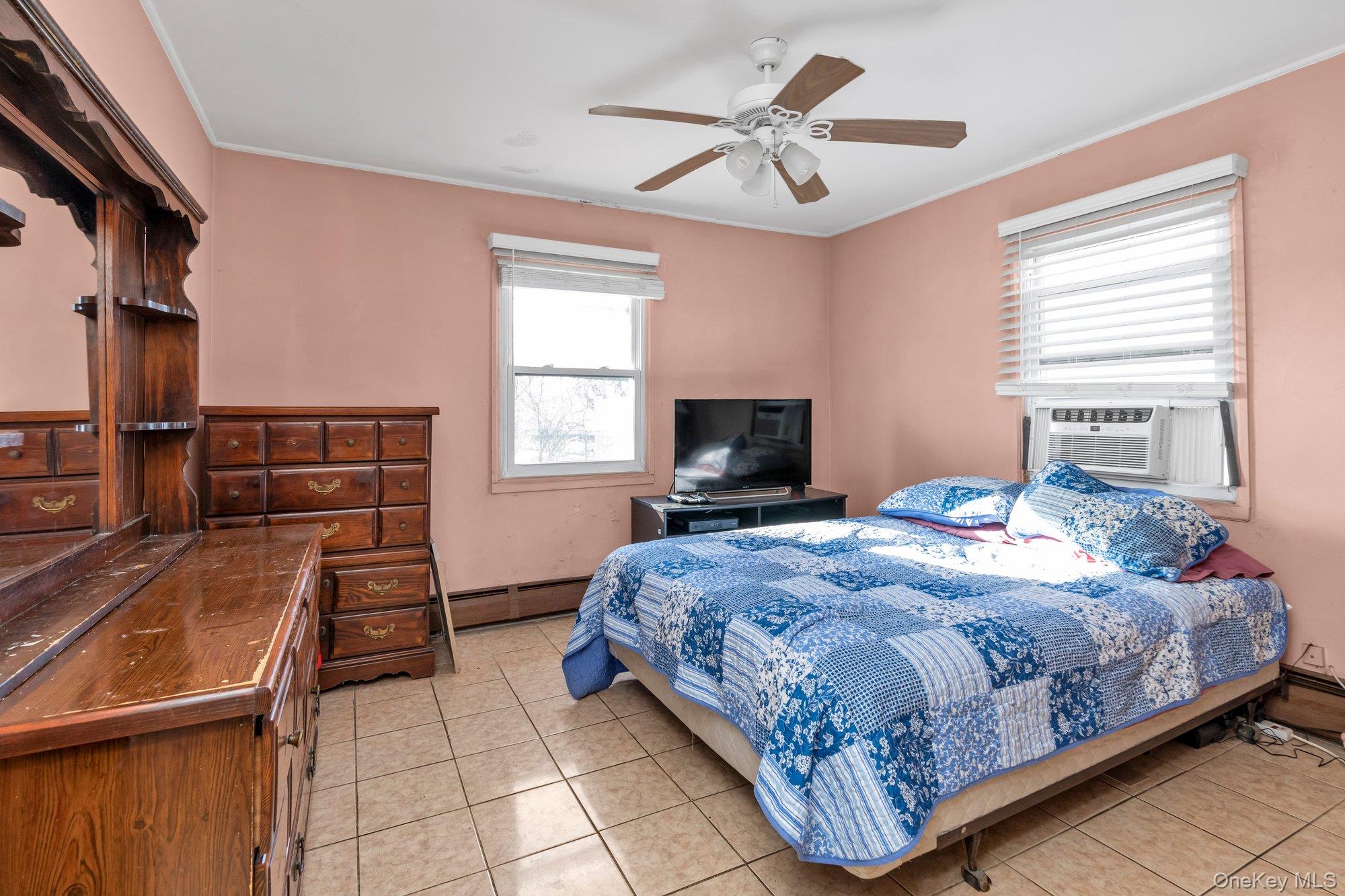 #8 photo, 8 Straight Lane, 长岛 Levittown , NY 11756