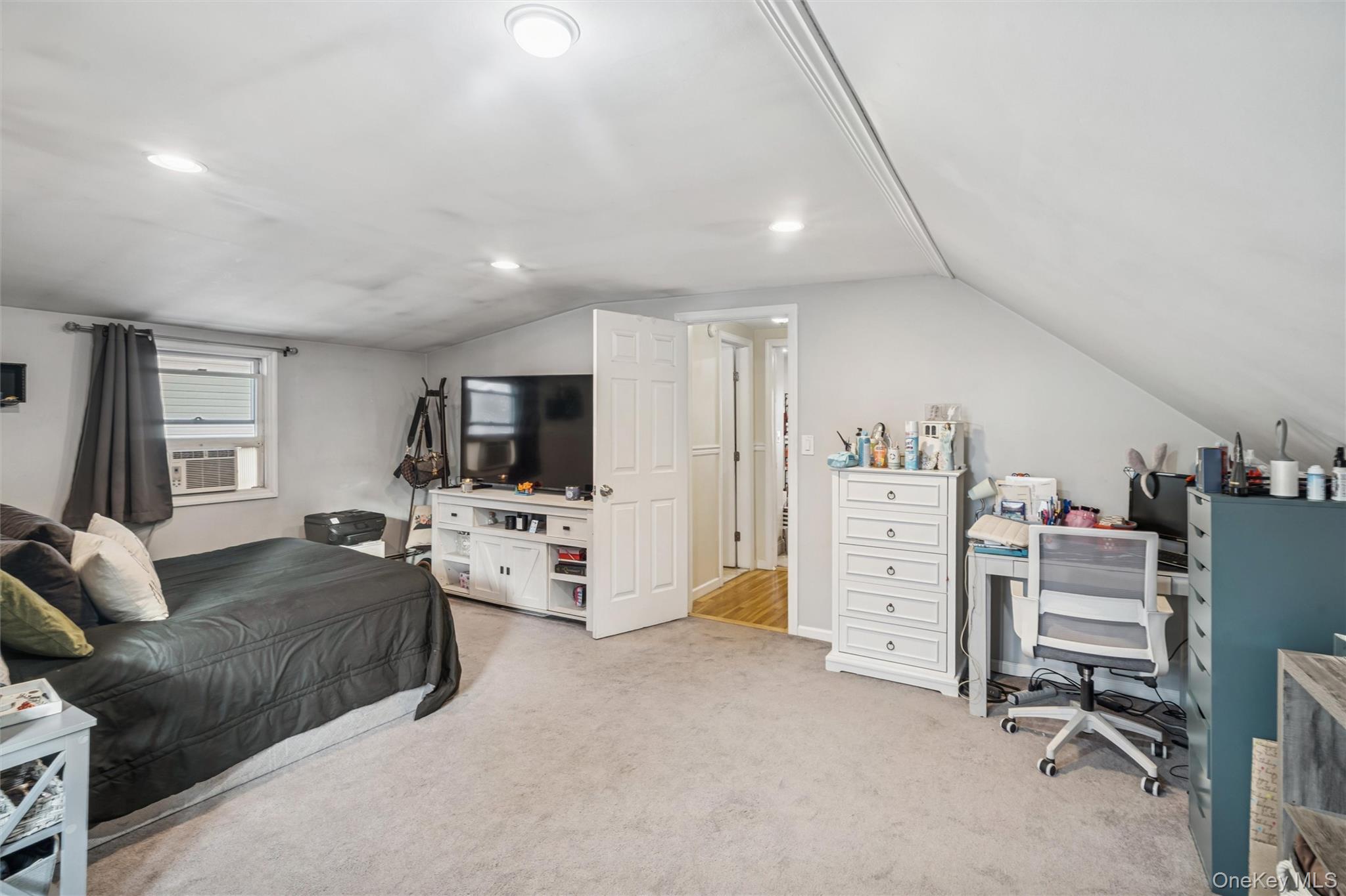 #10 photo, 29 Lexington Avenue, West Babylon , NY 11704