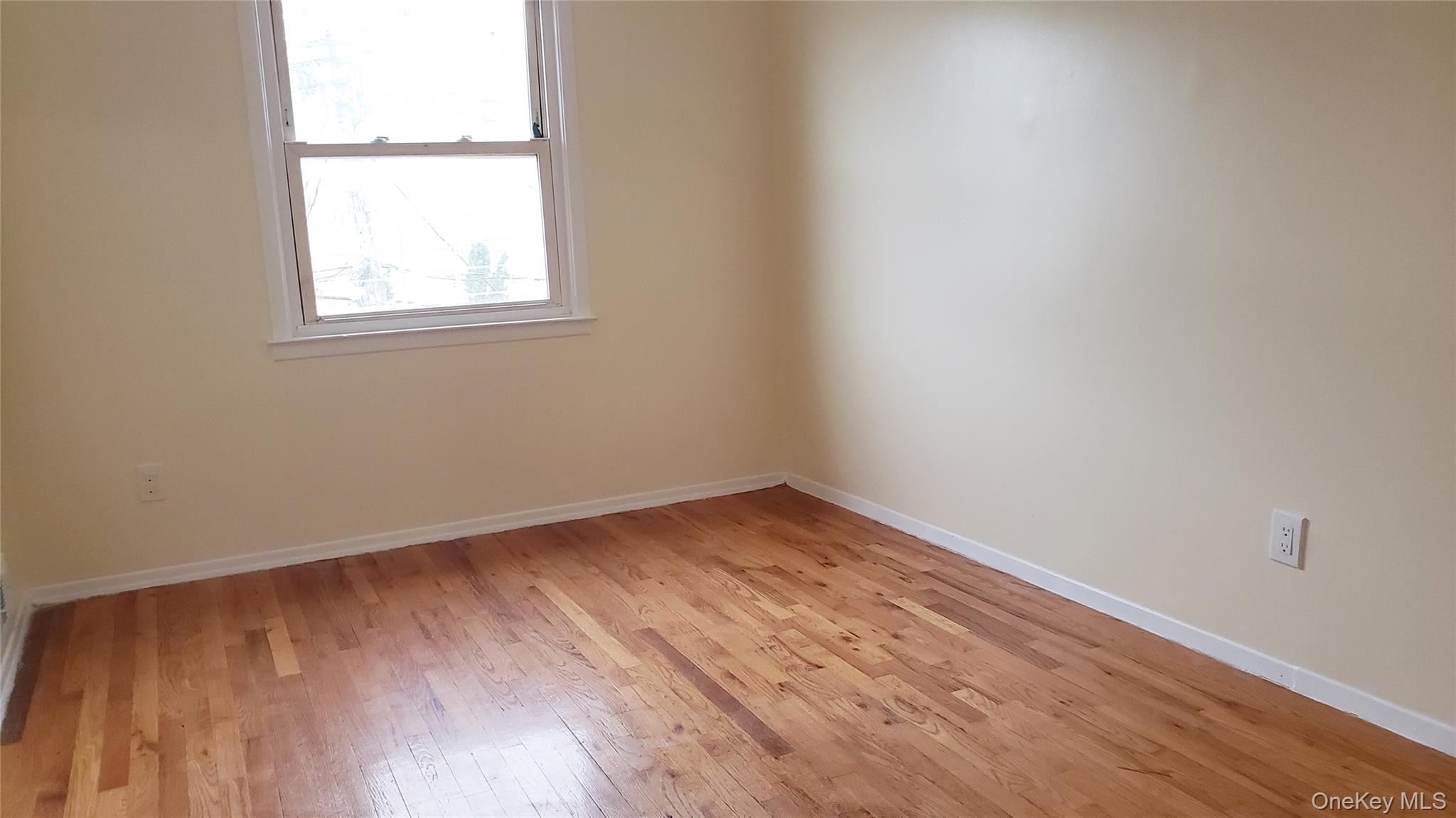 #5 photo, 15-39 208 Street, Bayside , NY 11360