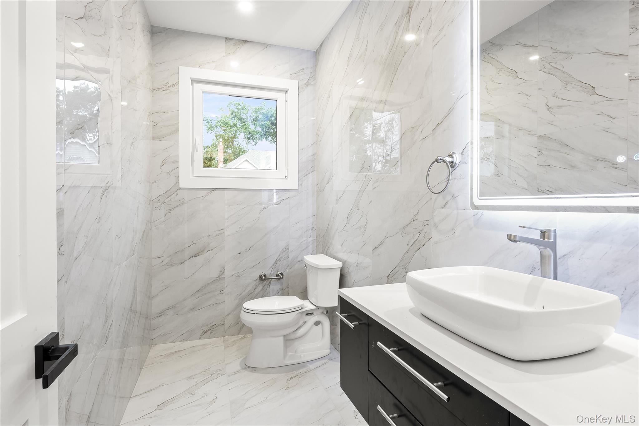 #14 photo, 28 Cord Lane, Levittown , NY 11756