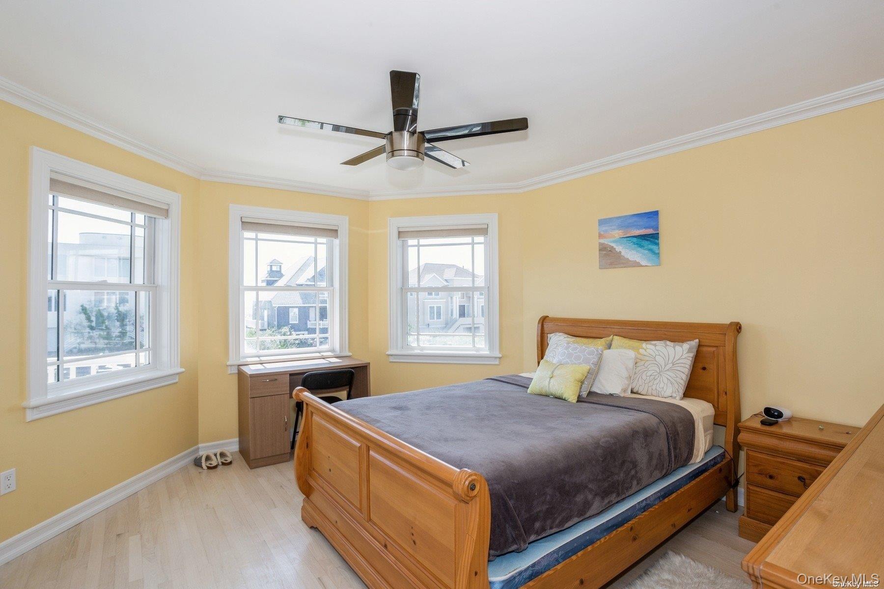 #13 photo, 676 Dune Road, Westhampton Dunes , NY 11978