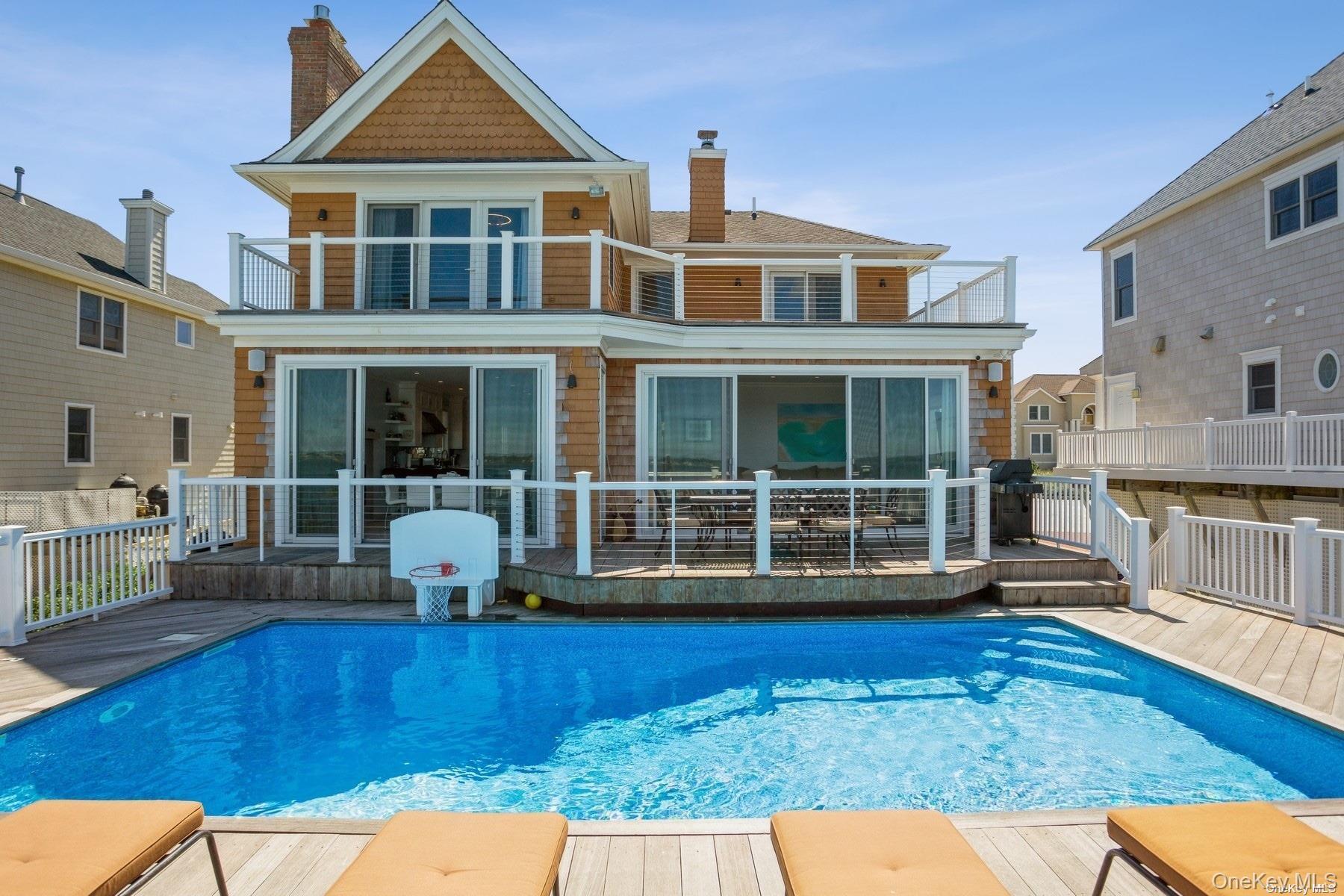 #17 photo, 676 Dune Road, Westhampton Dunes , NY 11978