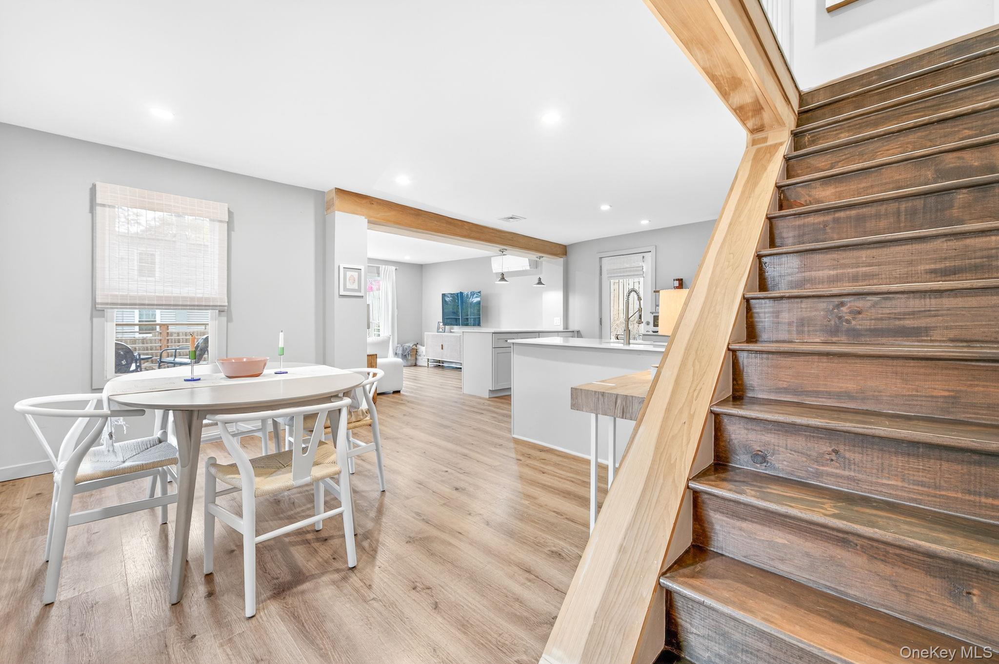 #8 photo, 39 N Broadway, Esopus , NY 12401