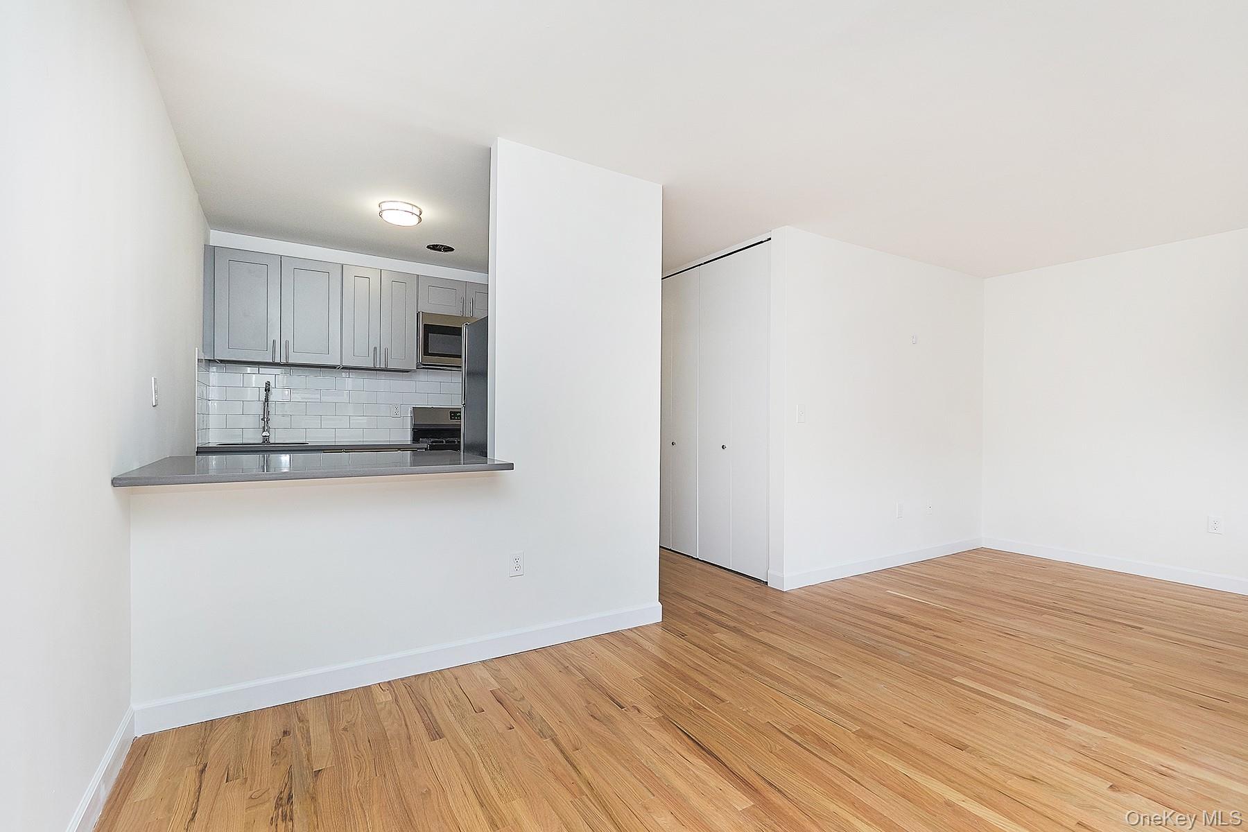 #5 photo, 1180 Sherman Avenue, ब्रोंक्स Bronx , NY 10456