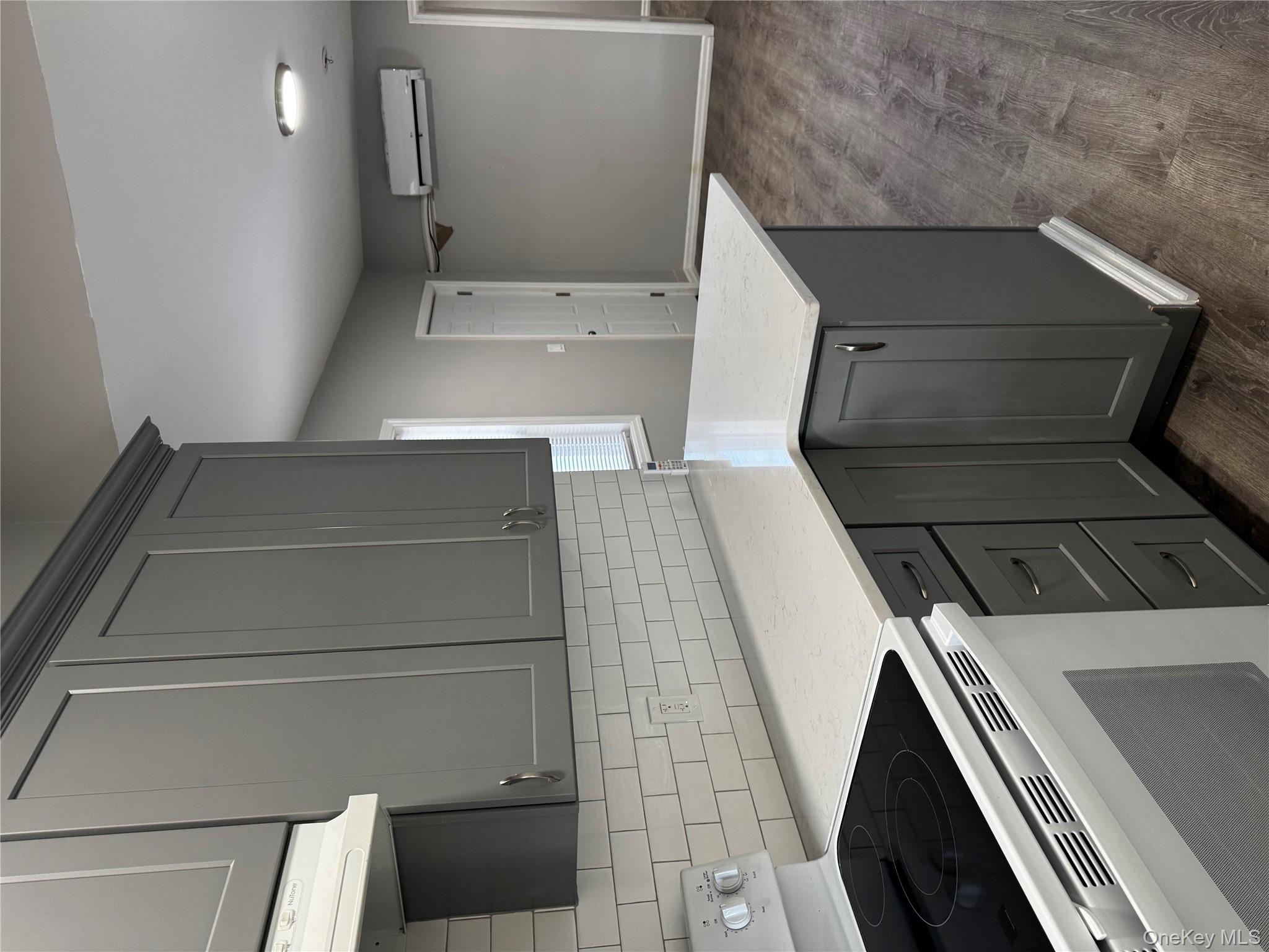 #4 photo, 23 Collegeview Avenue, Poughkeepsie , NY 12603