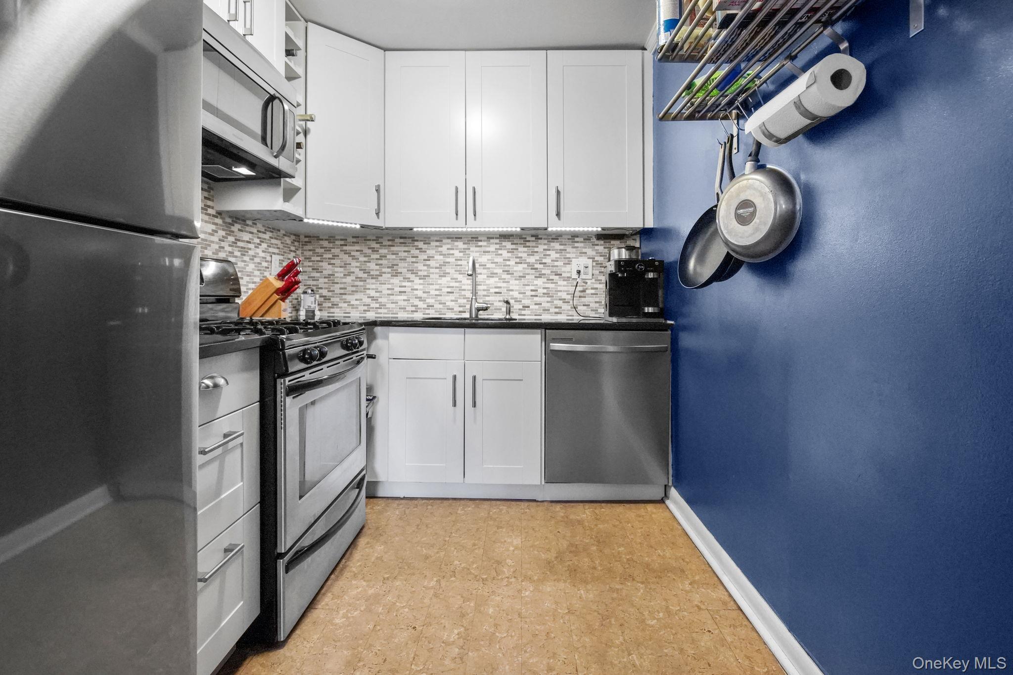 #8 photo, 240 S Broadway, Tarrytown , NY 10591