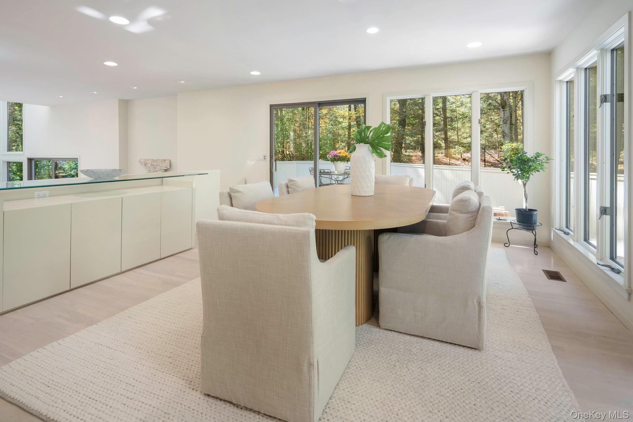 #16 photo, 35 Neustadt Lane, Chappaqua , NY 10514