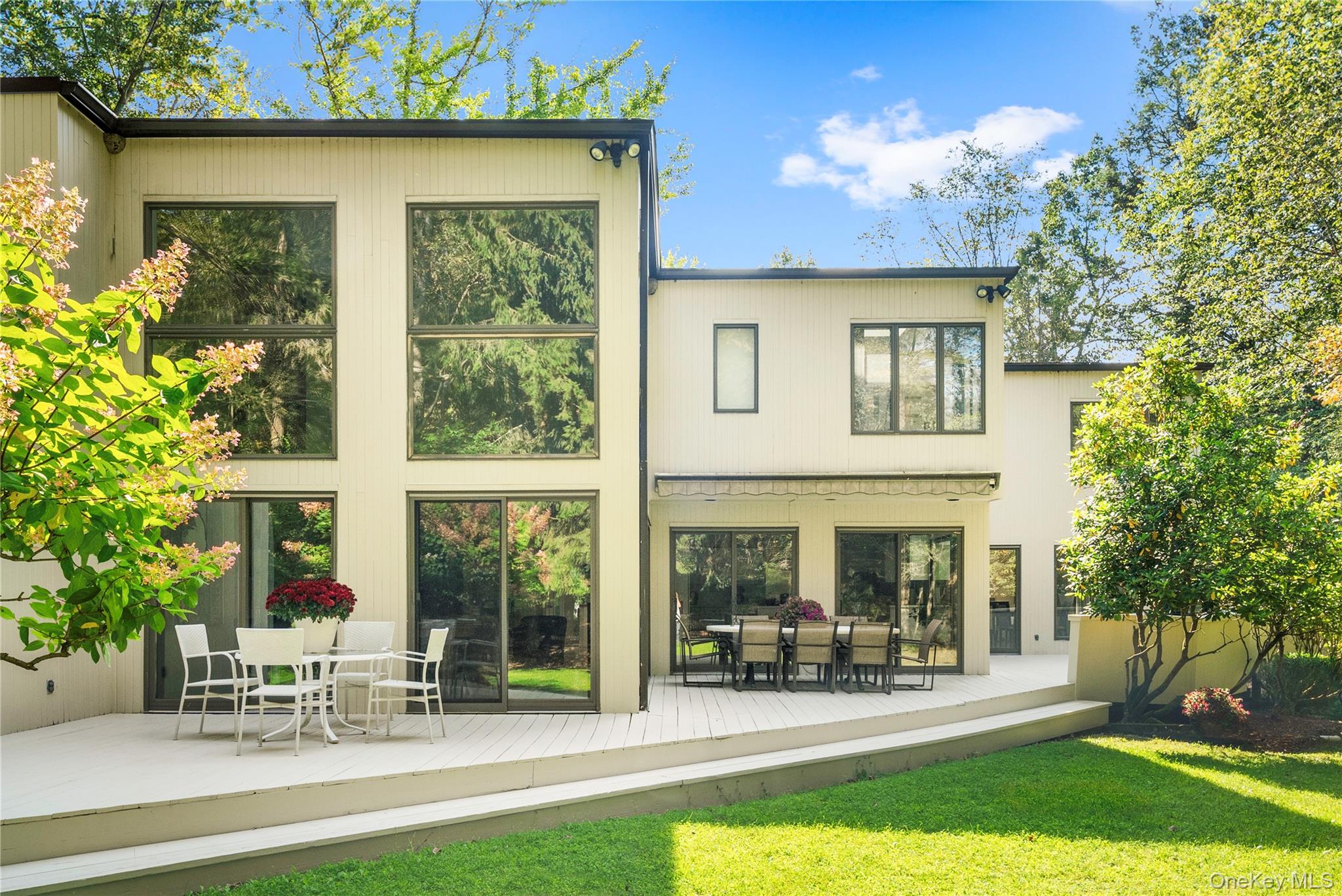 #6 photo, 35 Neustadt Lane, Chappaqua , NY 10514