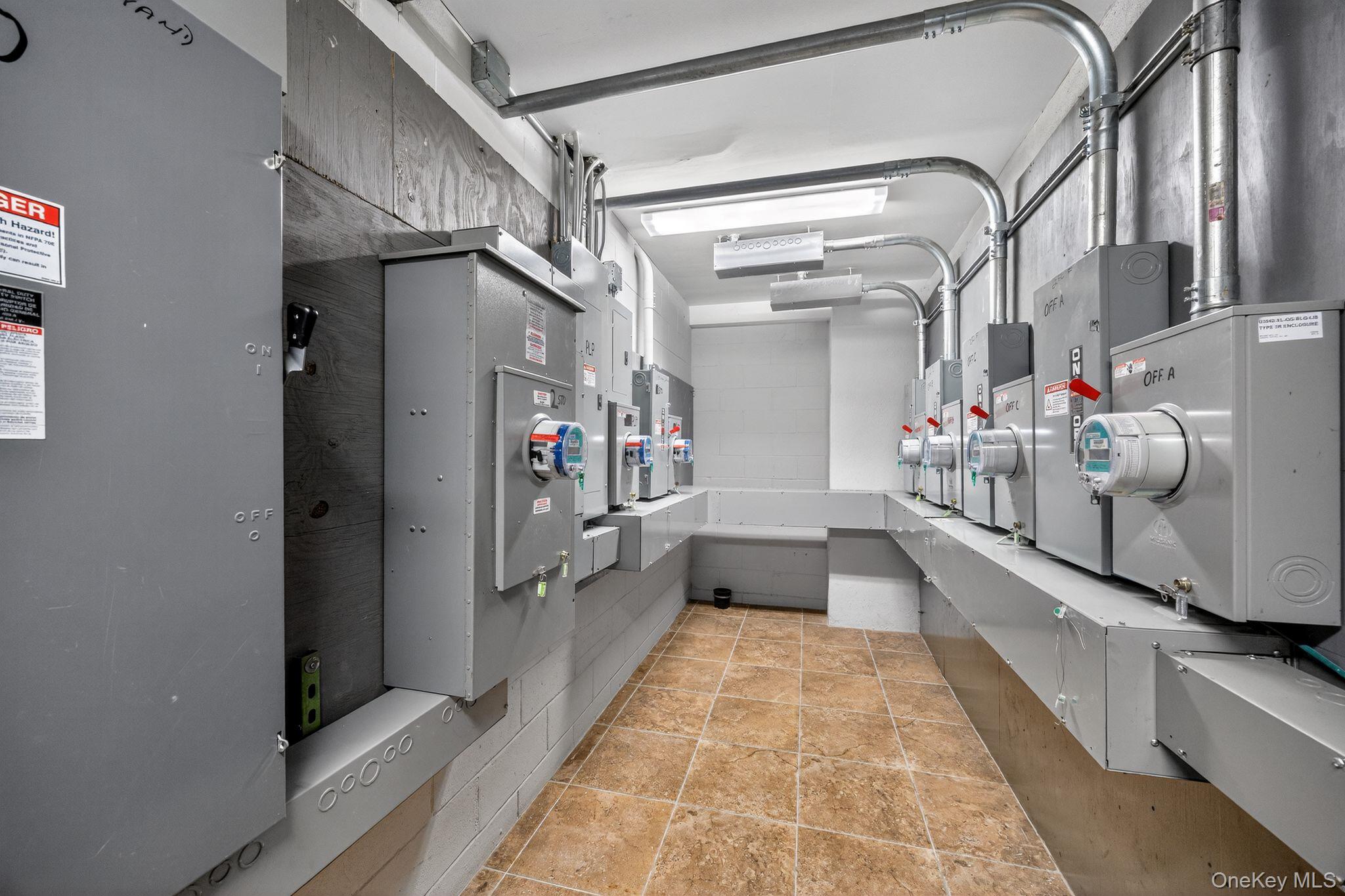 #11 photo, 405 Gates Avenue, Brooklyn , NY 11216