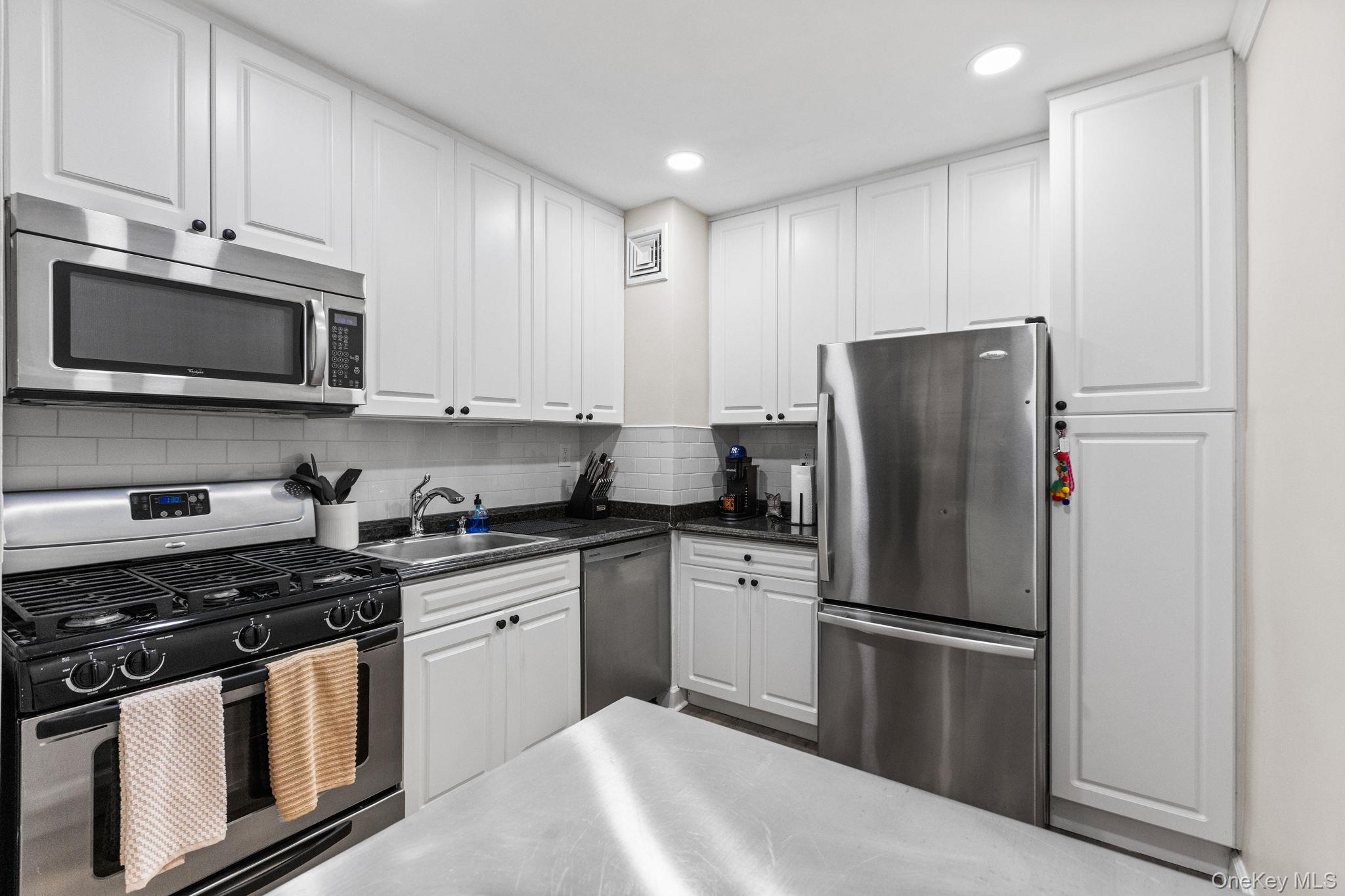 #3 photo, 21 Fairview Avenue, Tuckahoe , NY 10707