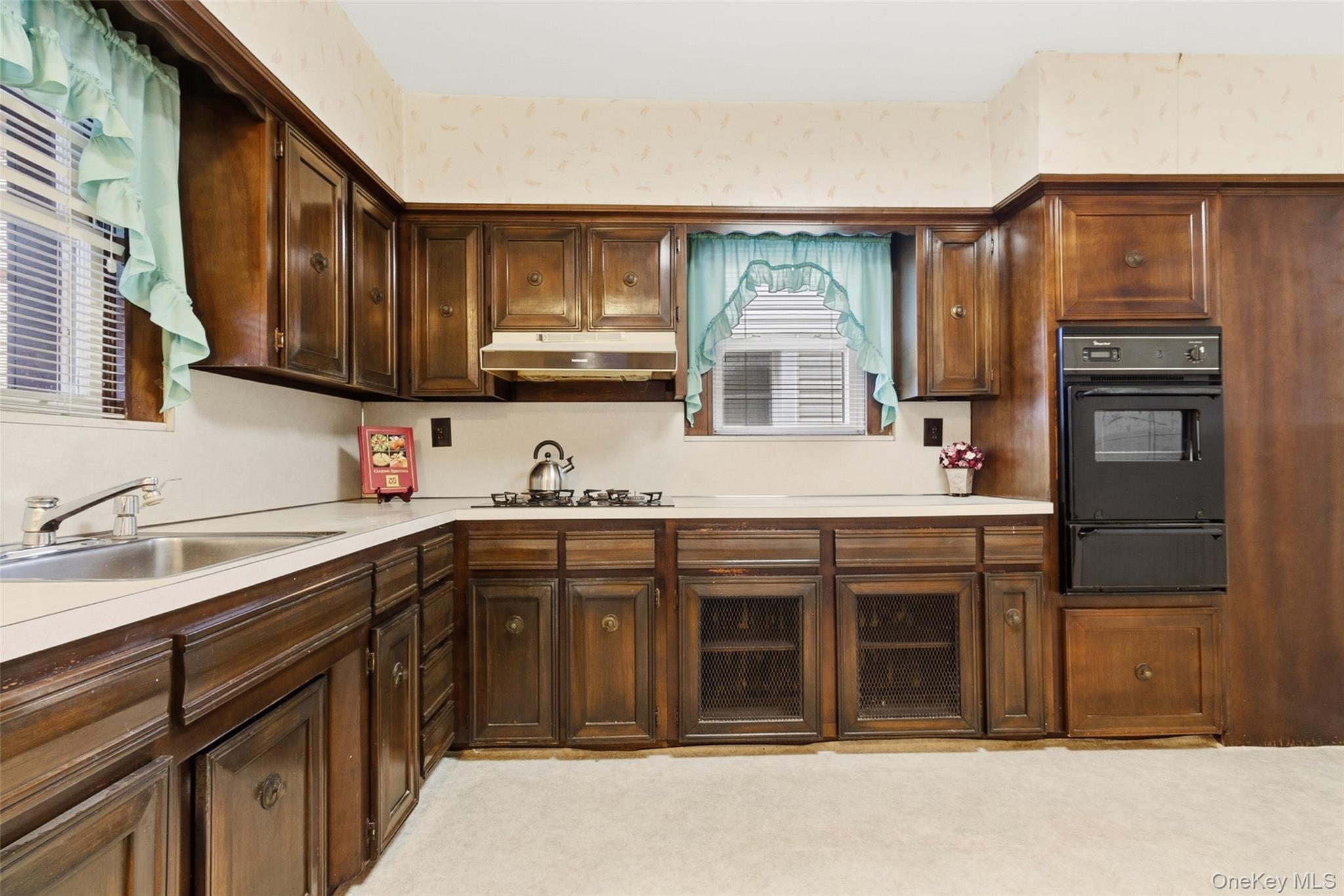 #16 photo, 1641 Hone Avenue, Bronx , NY 10461