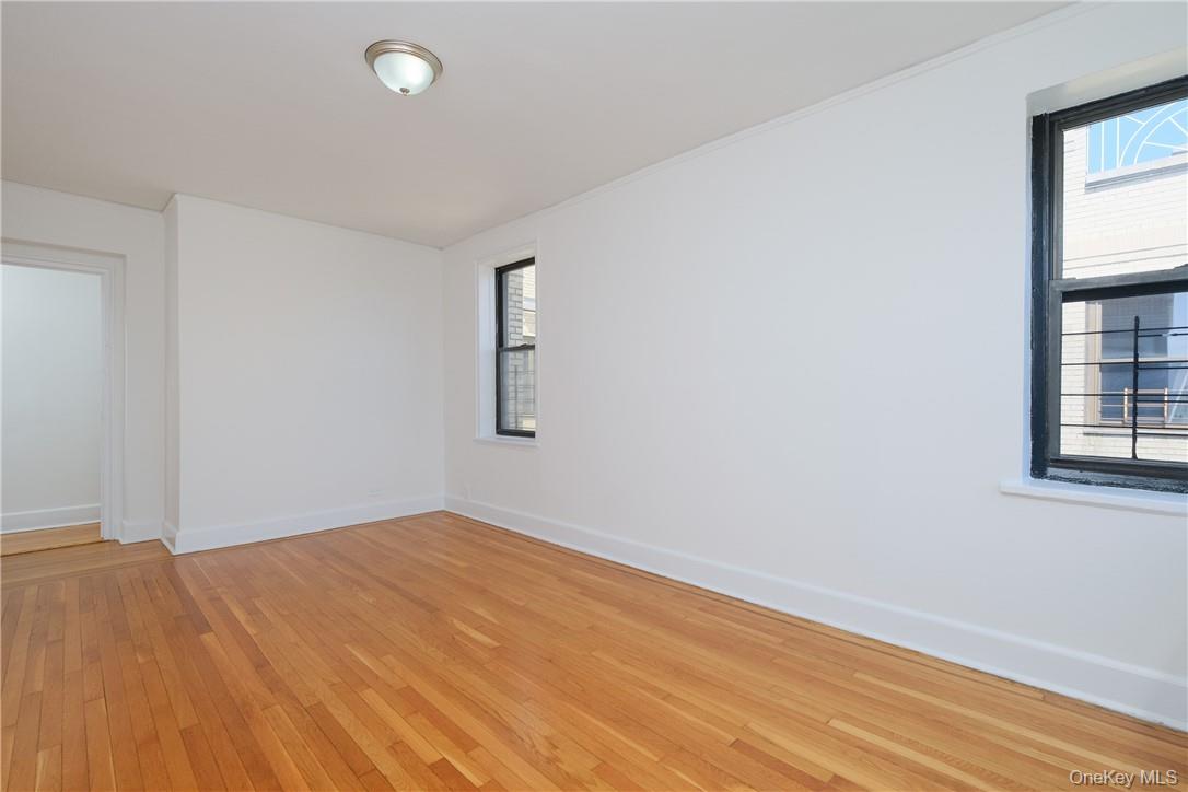 #6 photo, 2685 Creston Avenue, Bronx , NY 10468