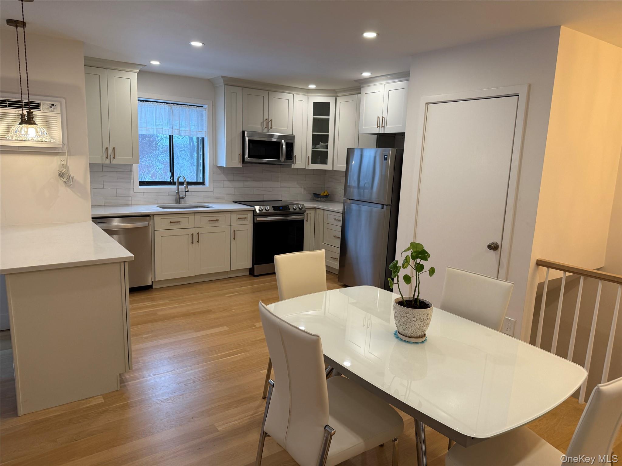 #16 photo, 404 Vista On The Lake, Carmel , NY 10512