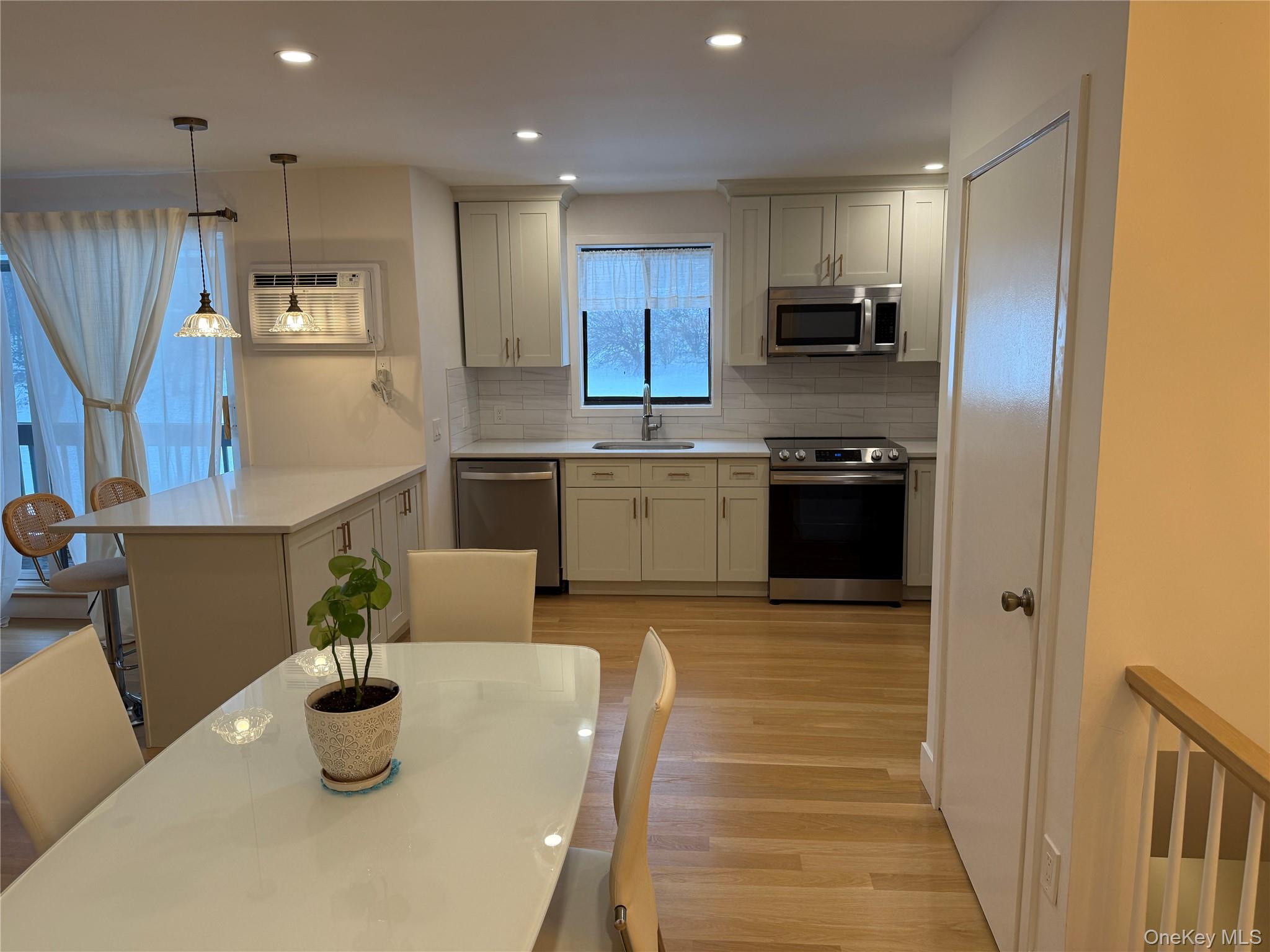 #17 photo, 404 Vista On The Lake, Carmel , NY 10512