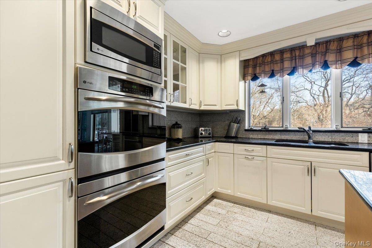 #15 photo, 29 Captain Theale Road, Bedford , NY 10506