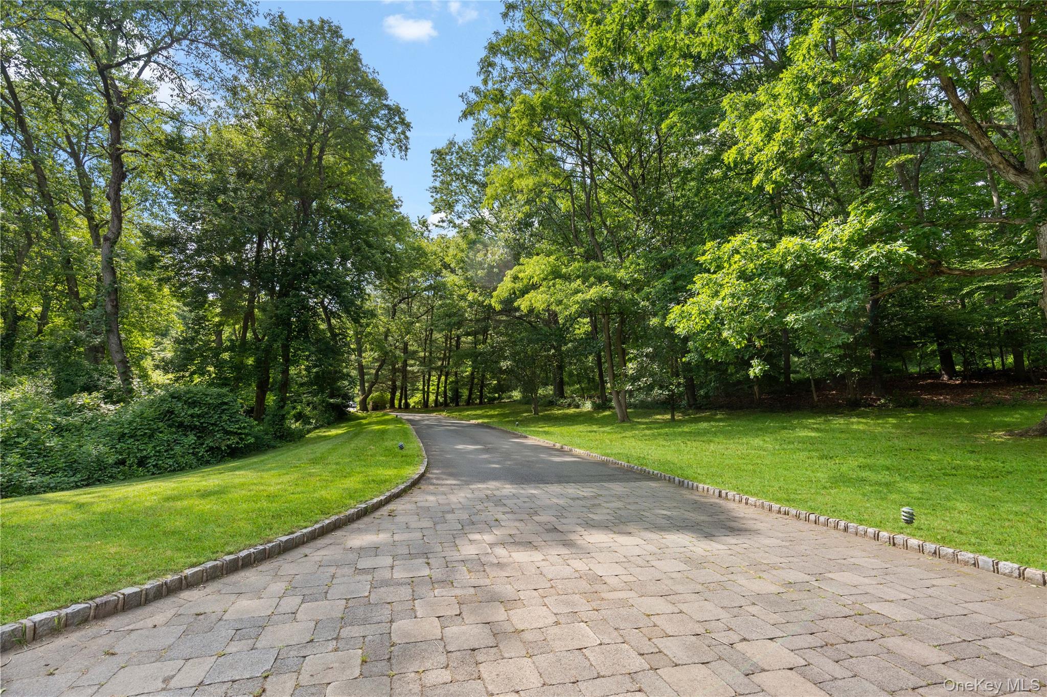 #5 photo, 29 Captain Theale Road, Bedford , NY 10506