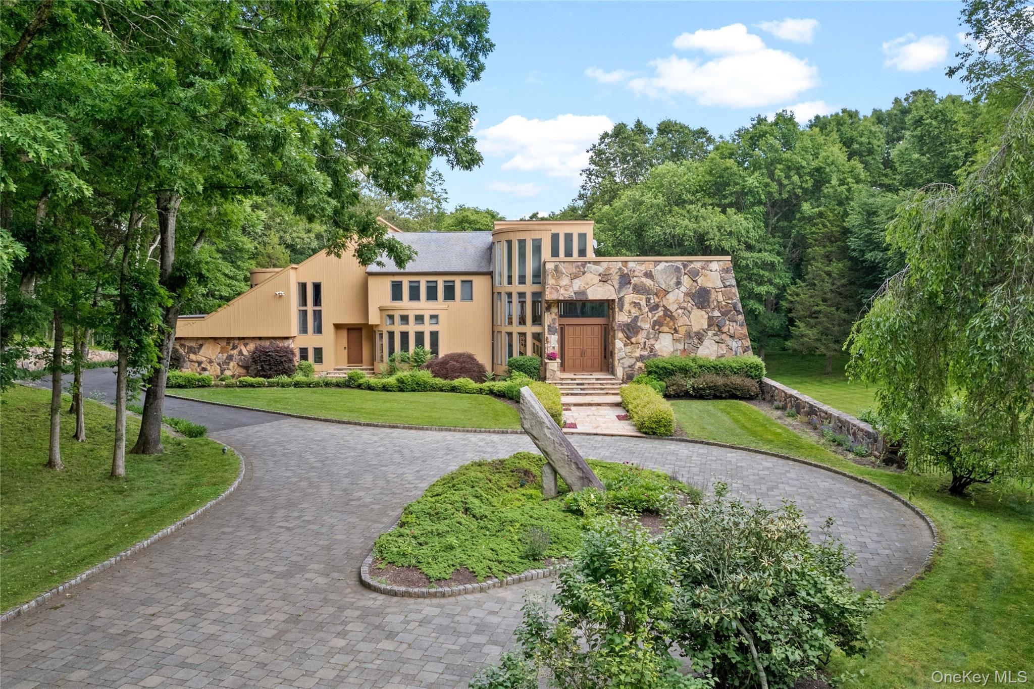 #7 photo, 29 Captain Theale Road, Bedford , NY 10506