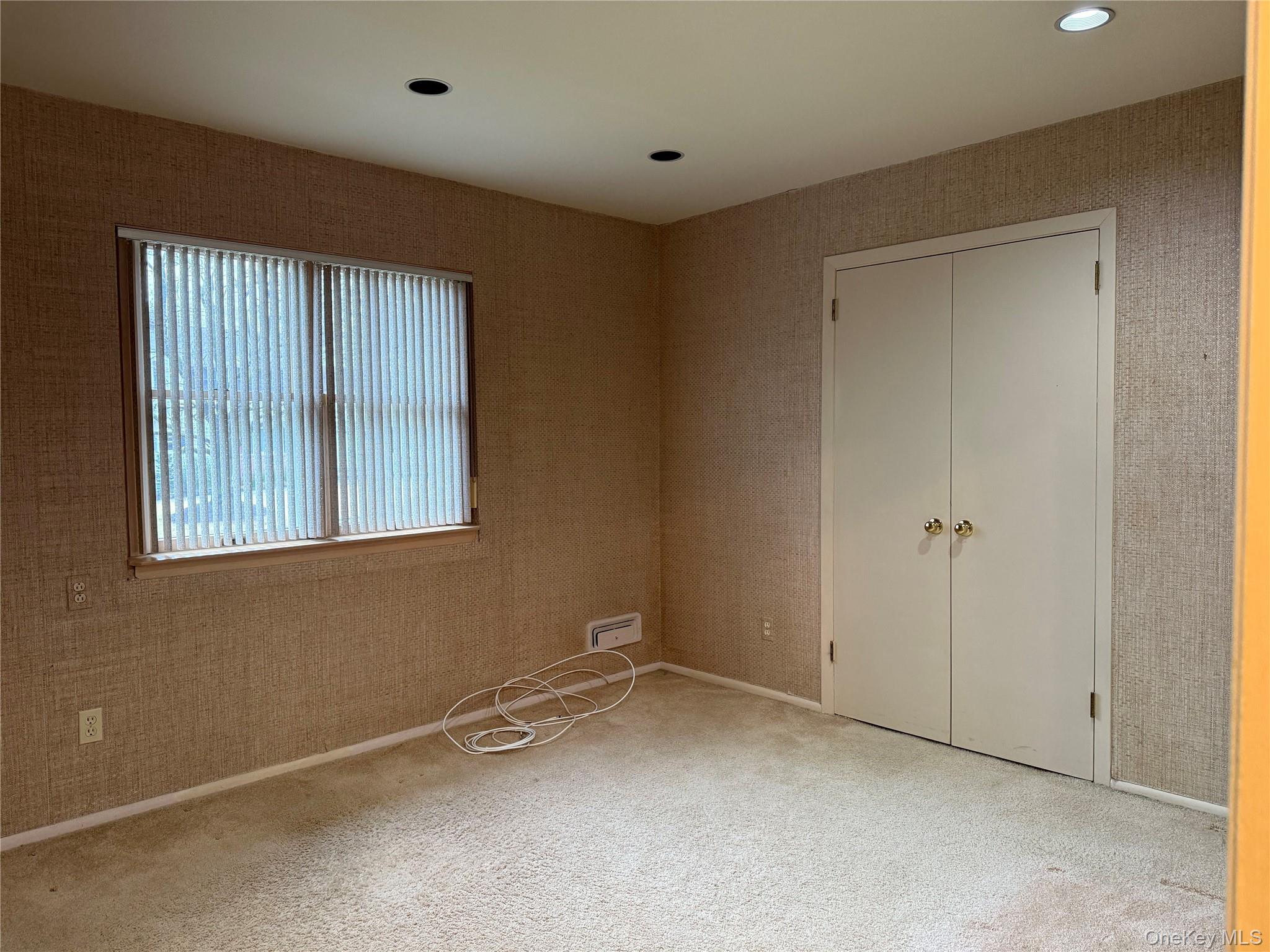 #12 photo, 19 Flamingo Road, מחוז נסאו East Hills , NY 11576