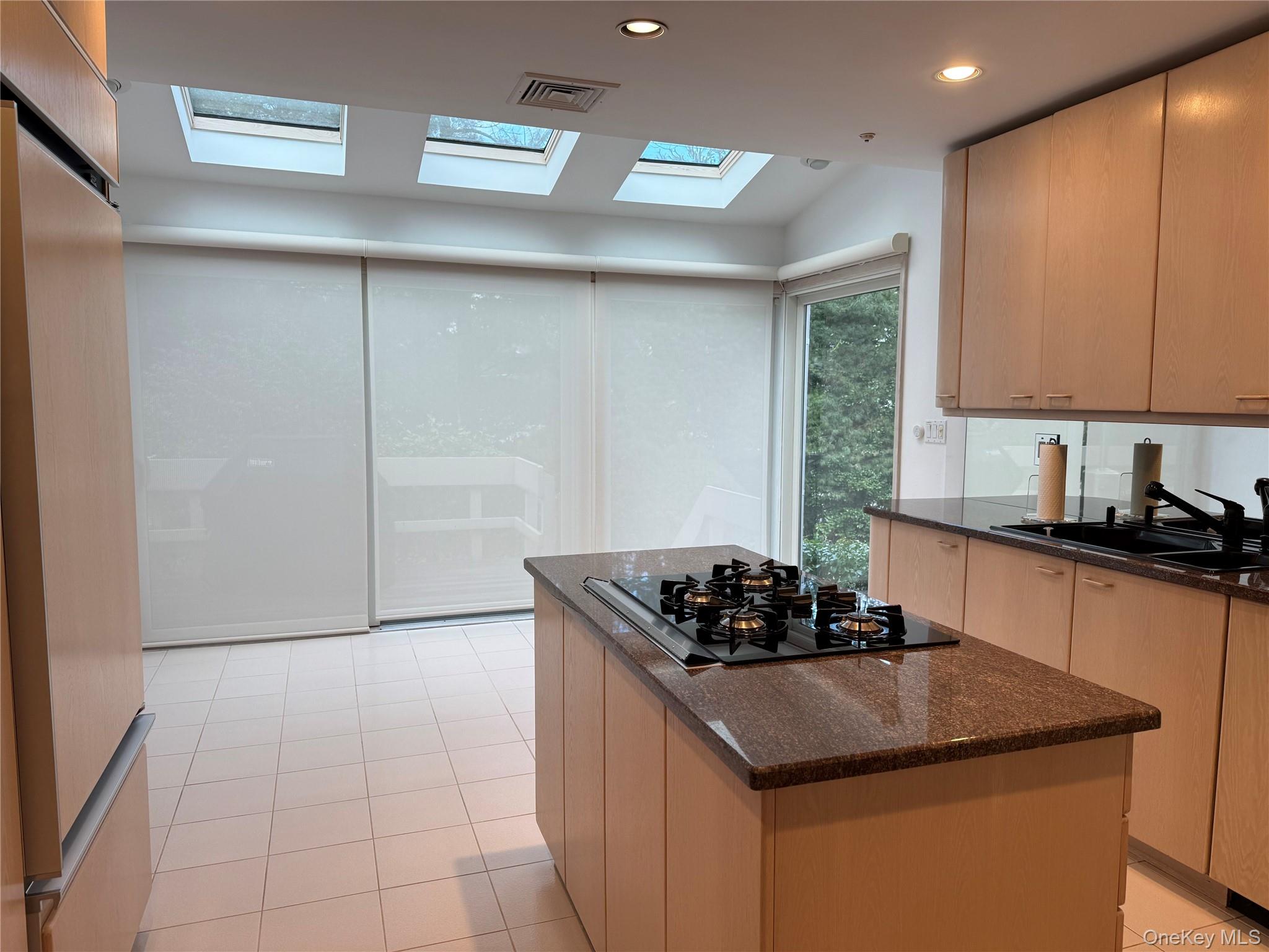 #7 photo, 19 Flamingo Road, מחוז נסאו East Hills , NY 11576